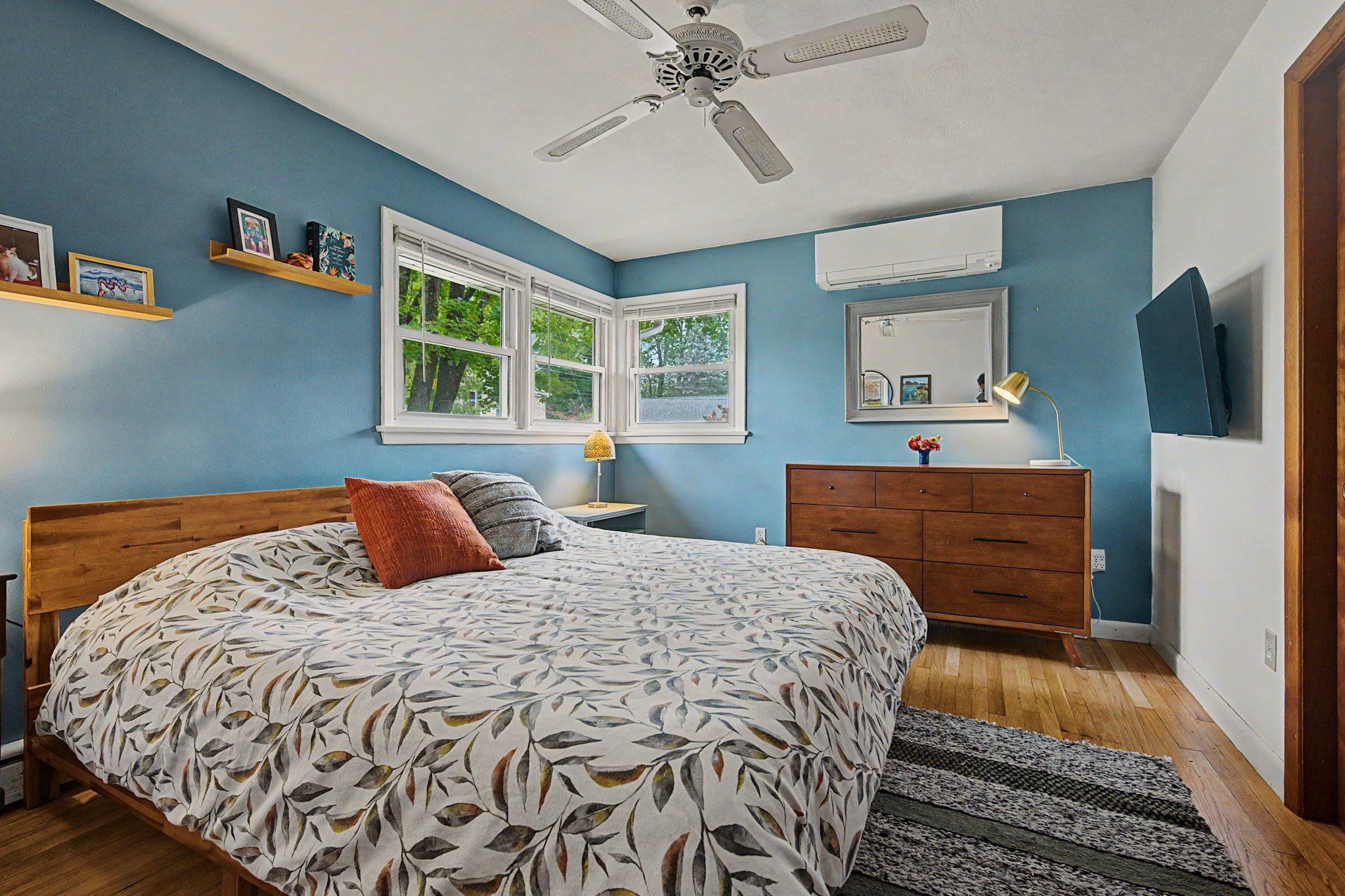 10 Alden St Property Photo 16