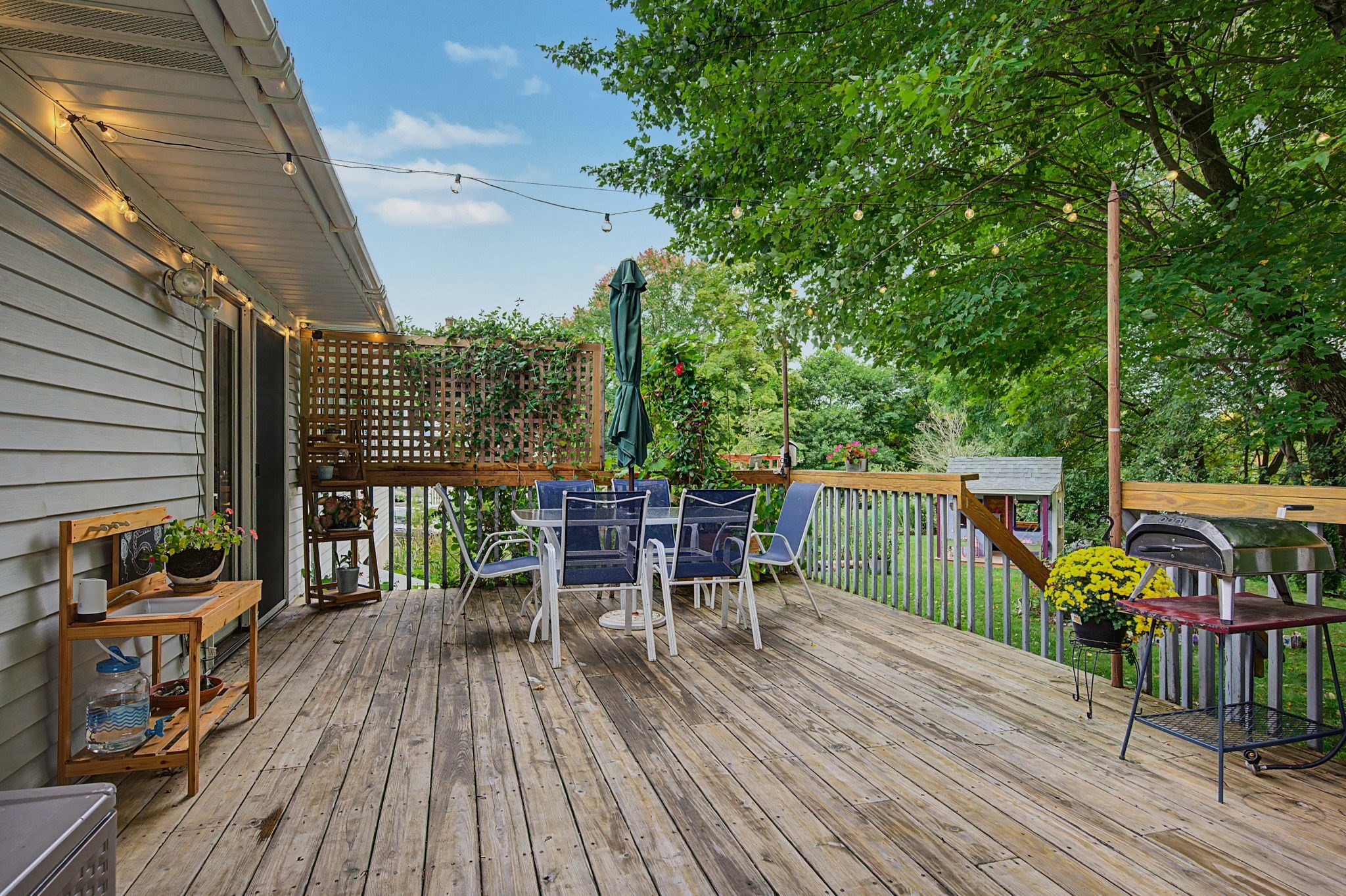10 Alden St Property Photo 27