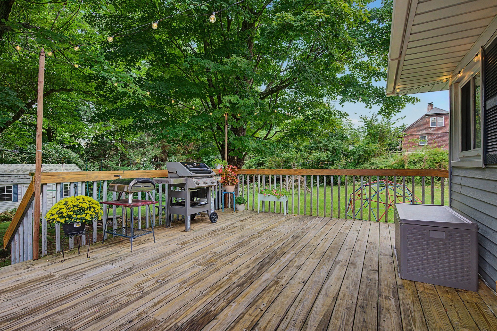 10 Alden St Property Photo 28