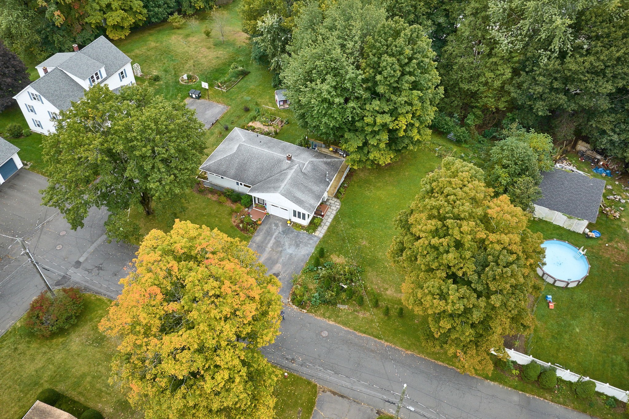 10 Alden St Property Photo 33