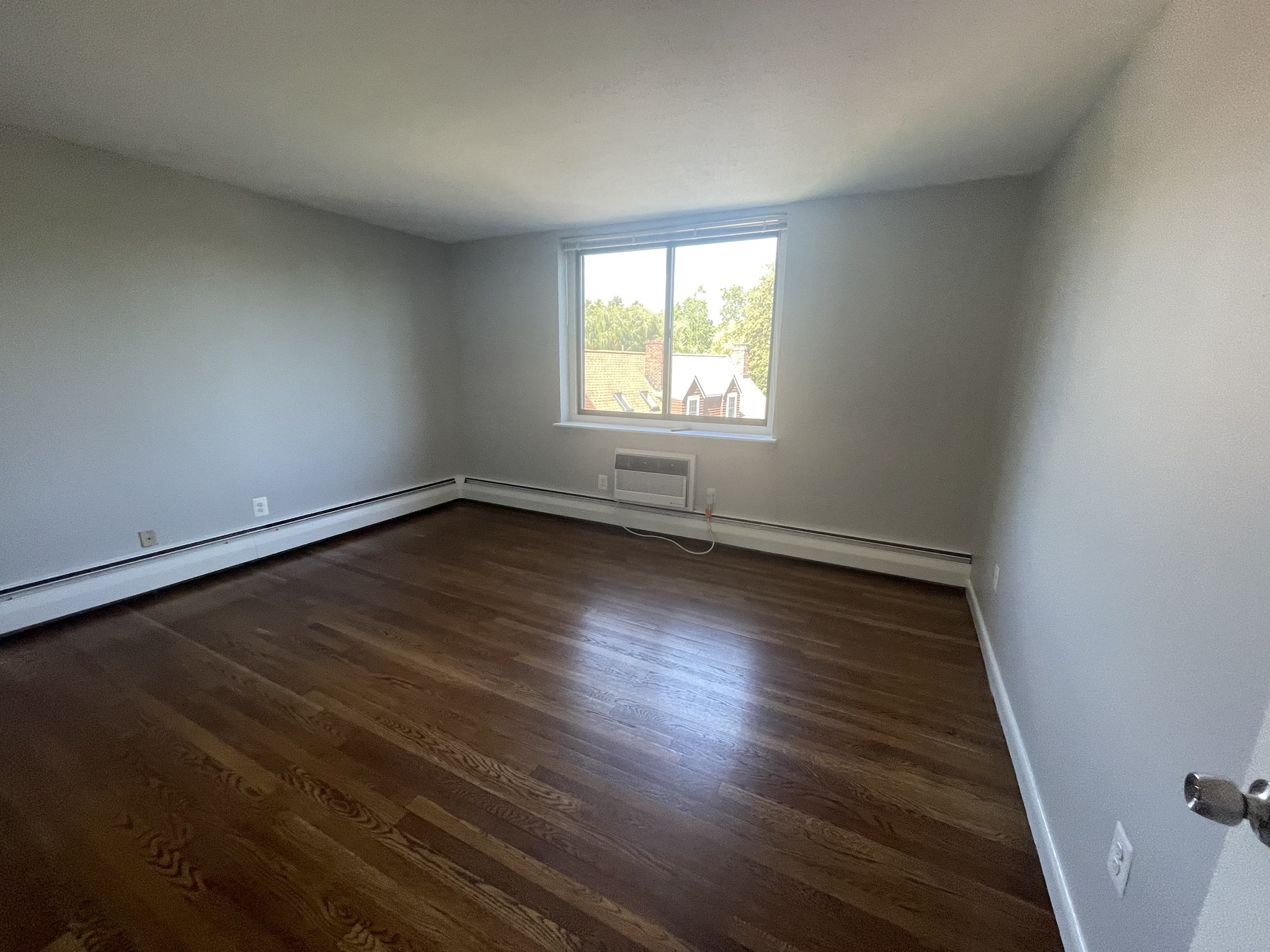 519 Washington St # 9 Property Photo 8
