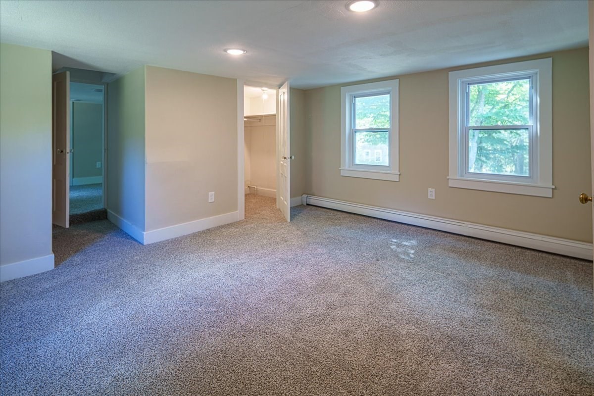 687 Main St Property Photo 20