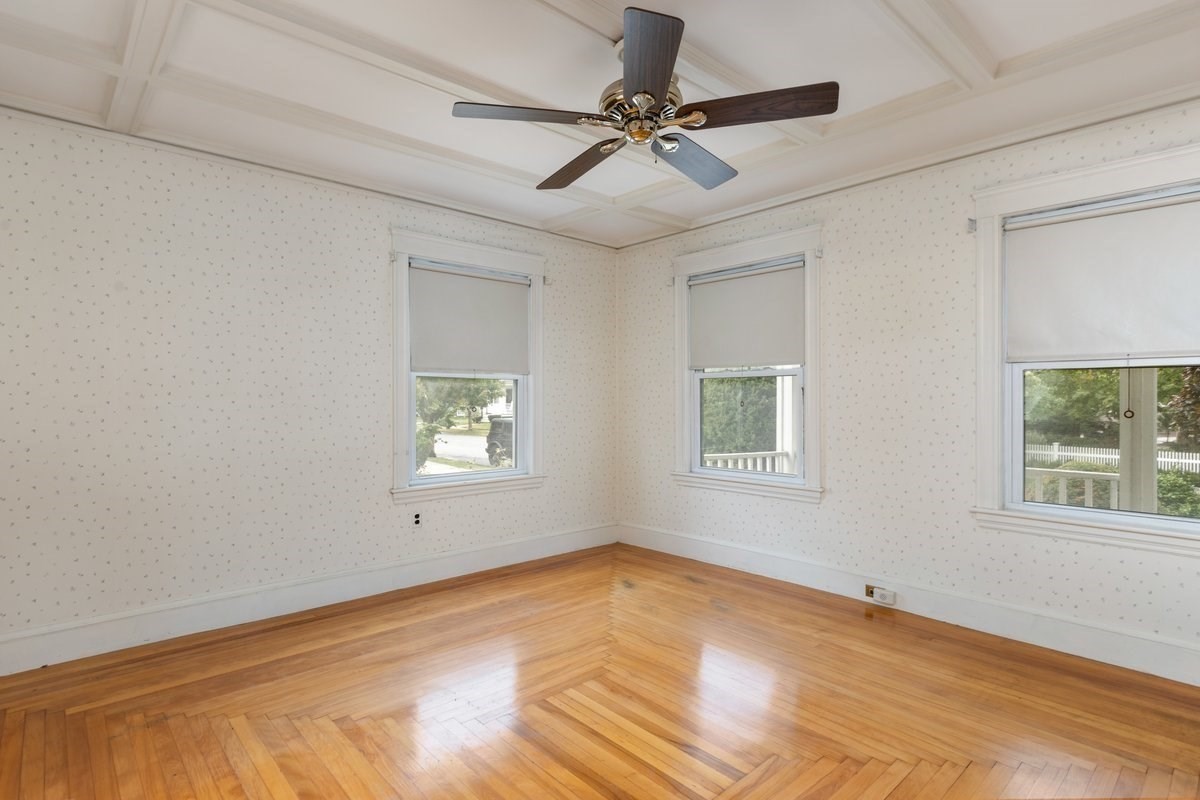 20 Lexington Ave Property Photo 9