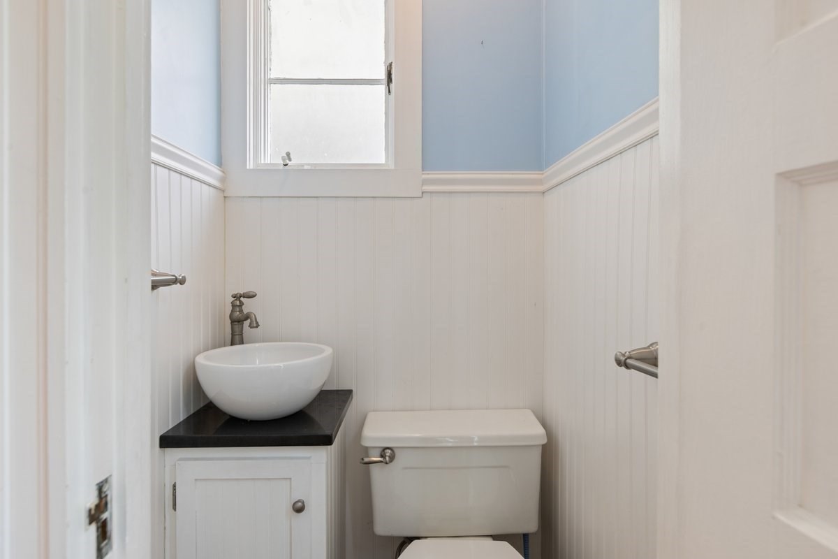 20 Lexington Ave Property Photo 11