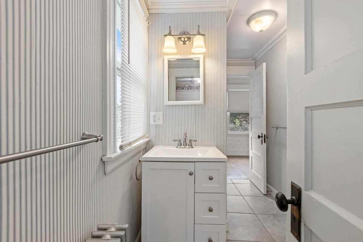 20 Lexington Ave Property Photo 24