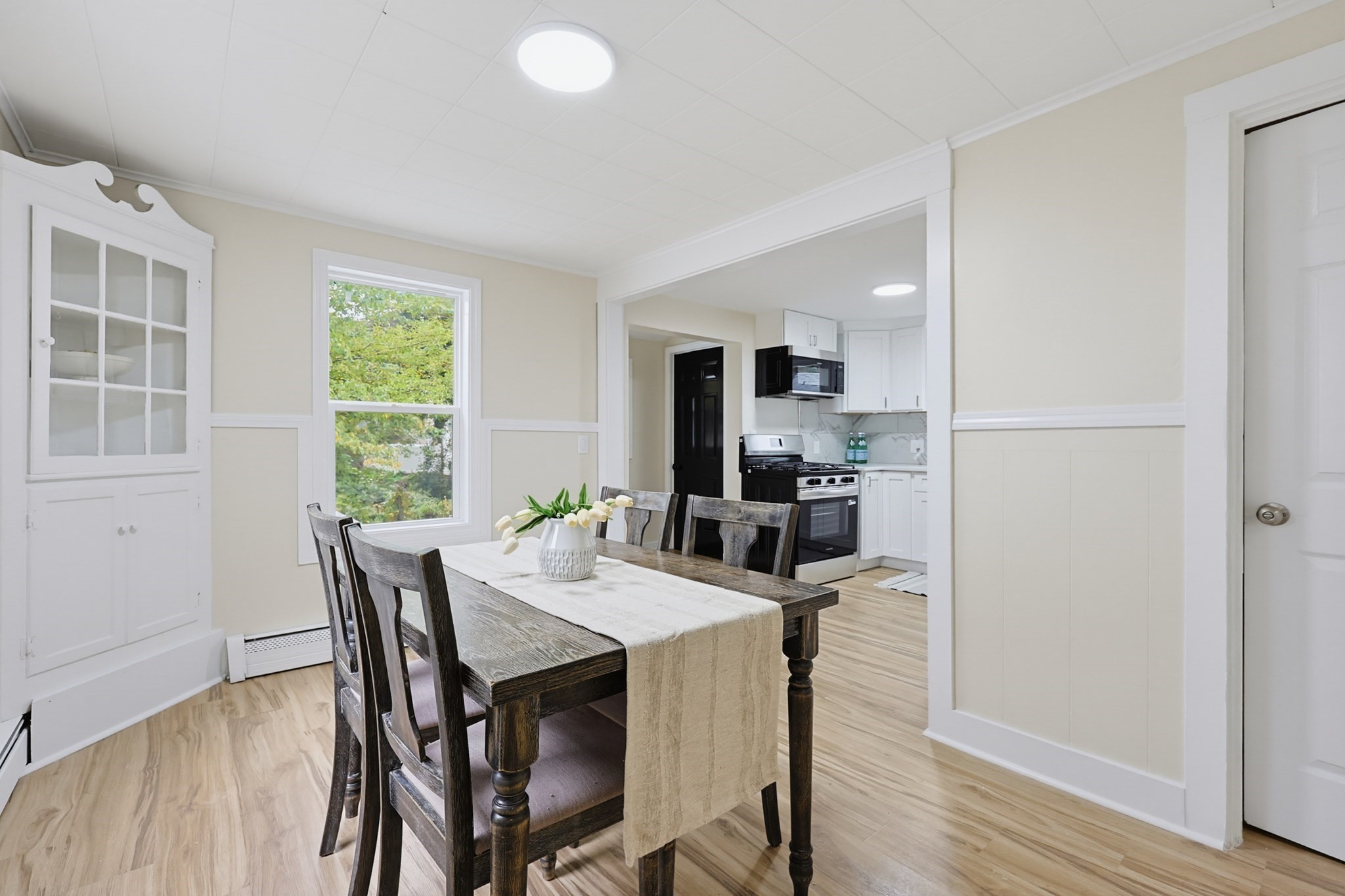 6 Harris Ave Property Photo 5
