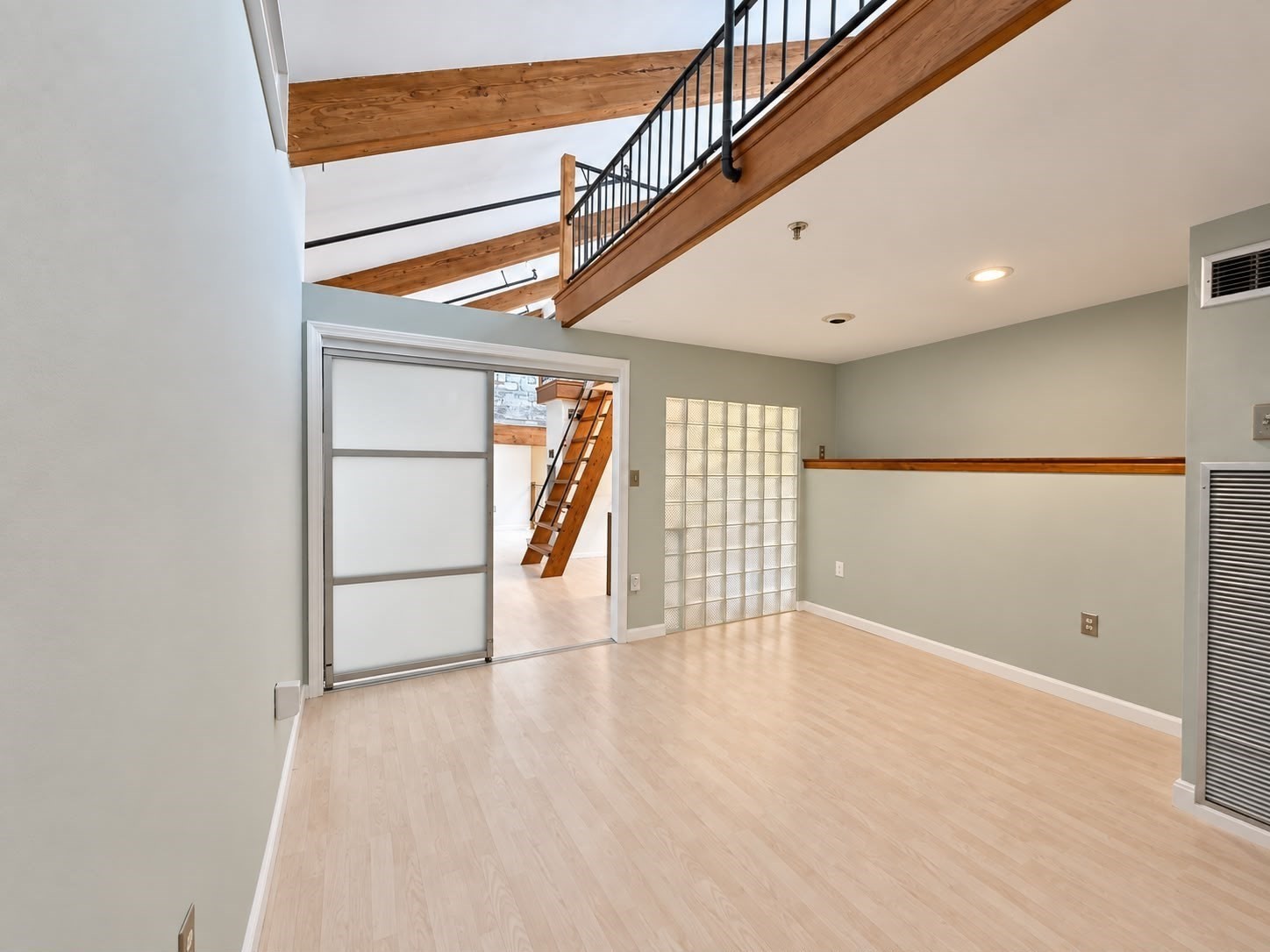 200 Market St # 29a Property Photo 3