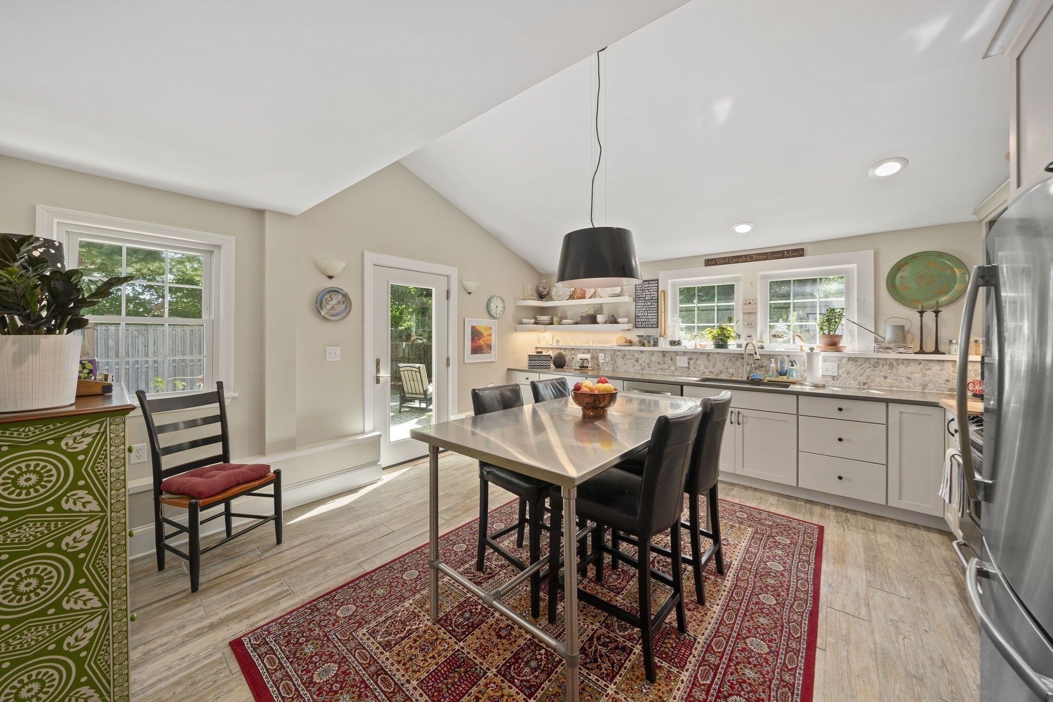 7 Elliot St Property Photo 6