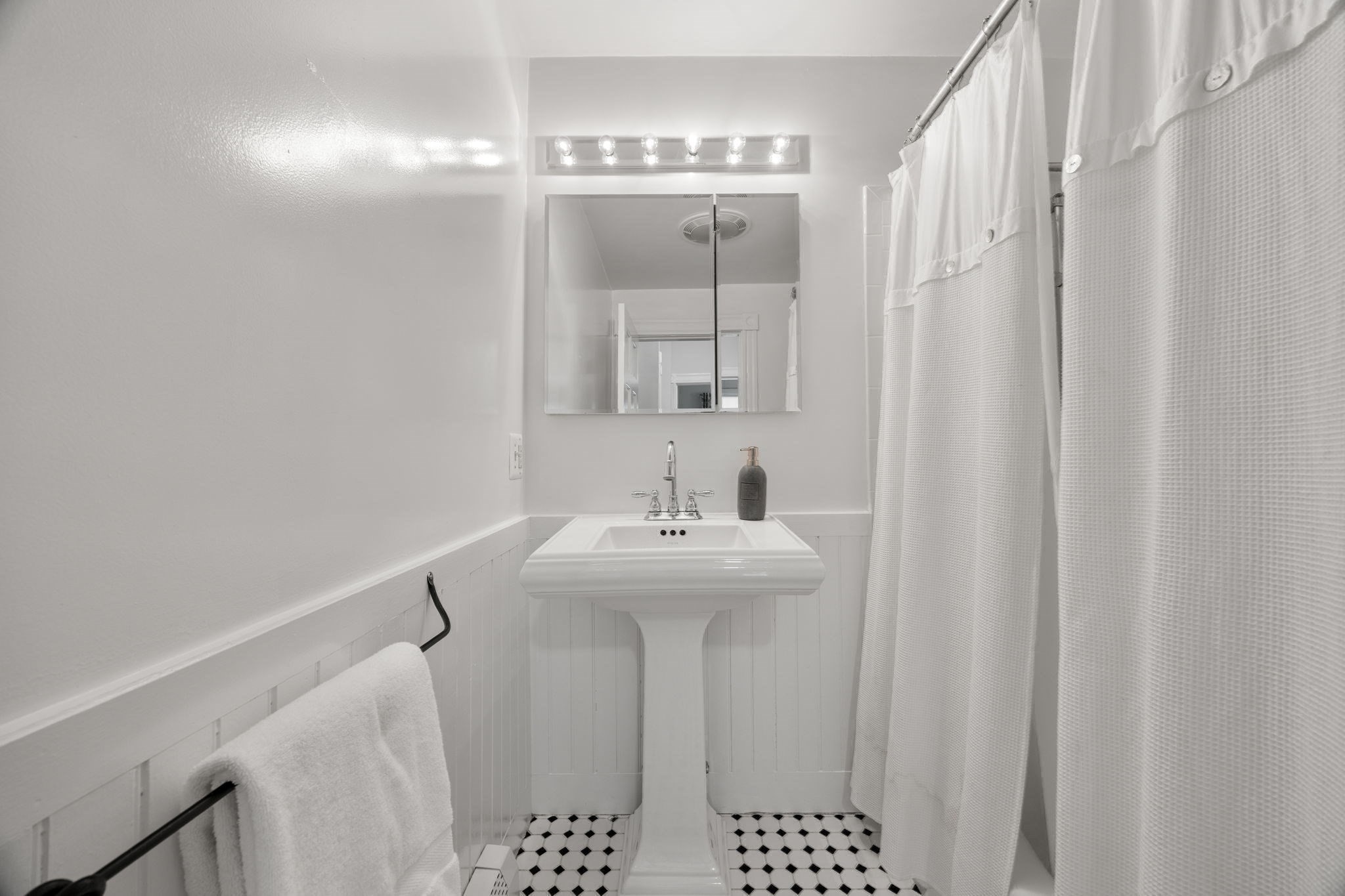 56 Rockdale Property Photo 22