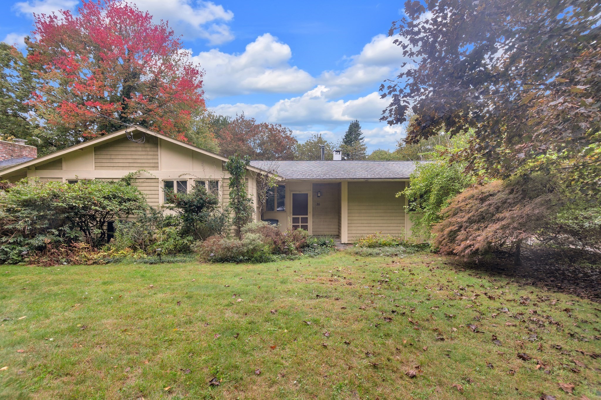 16 Ward Lane Property Photo 3