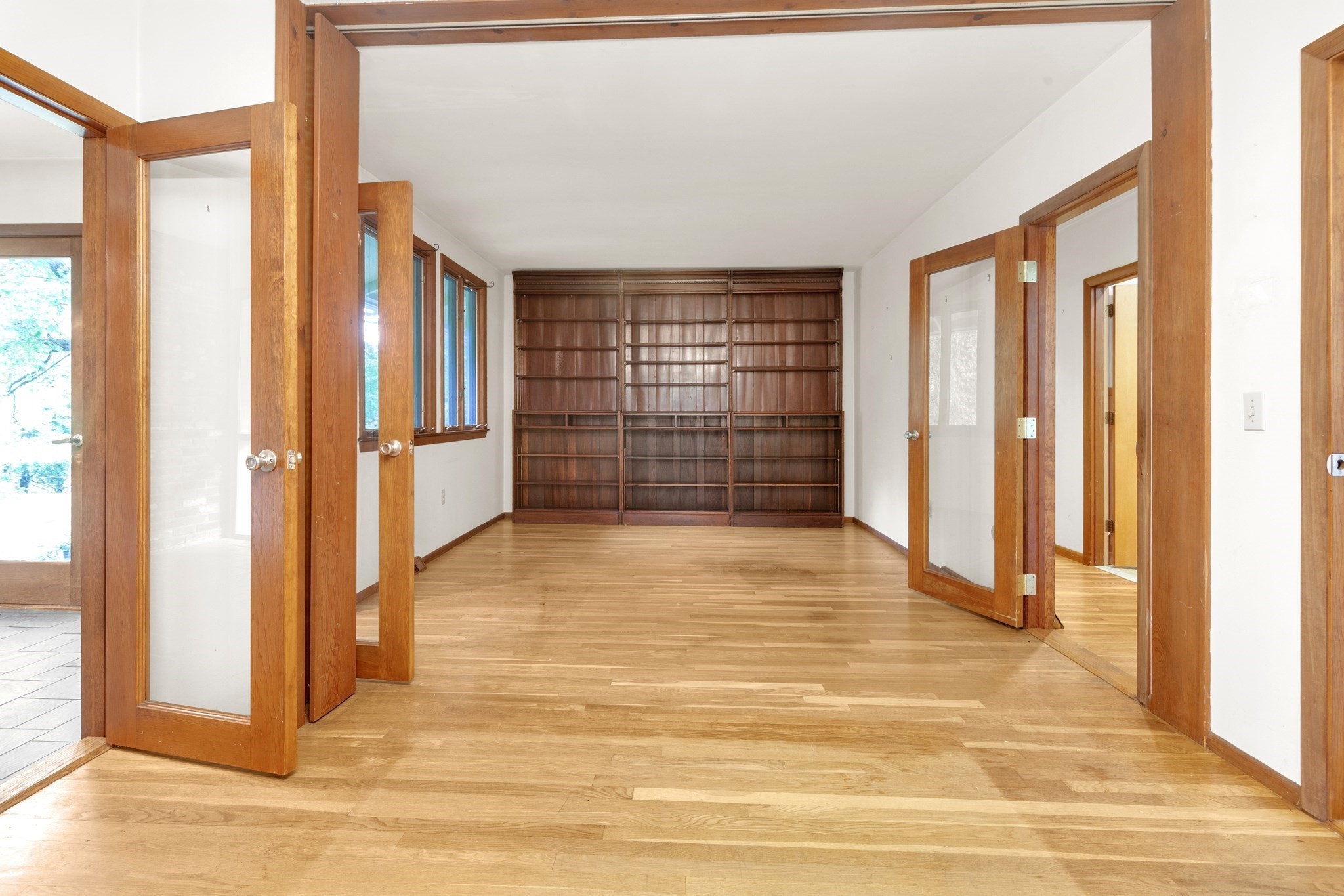 16 Ward Lane Property Photo 7