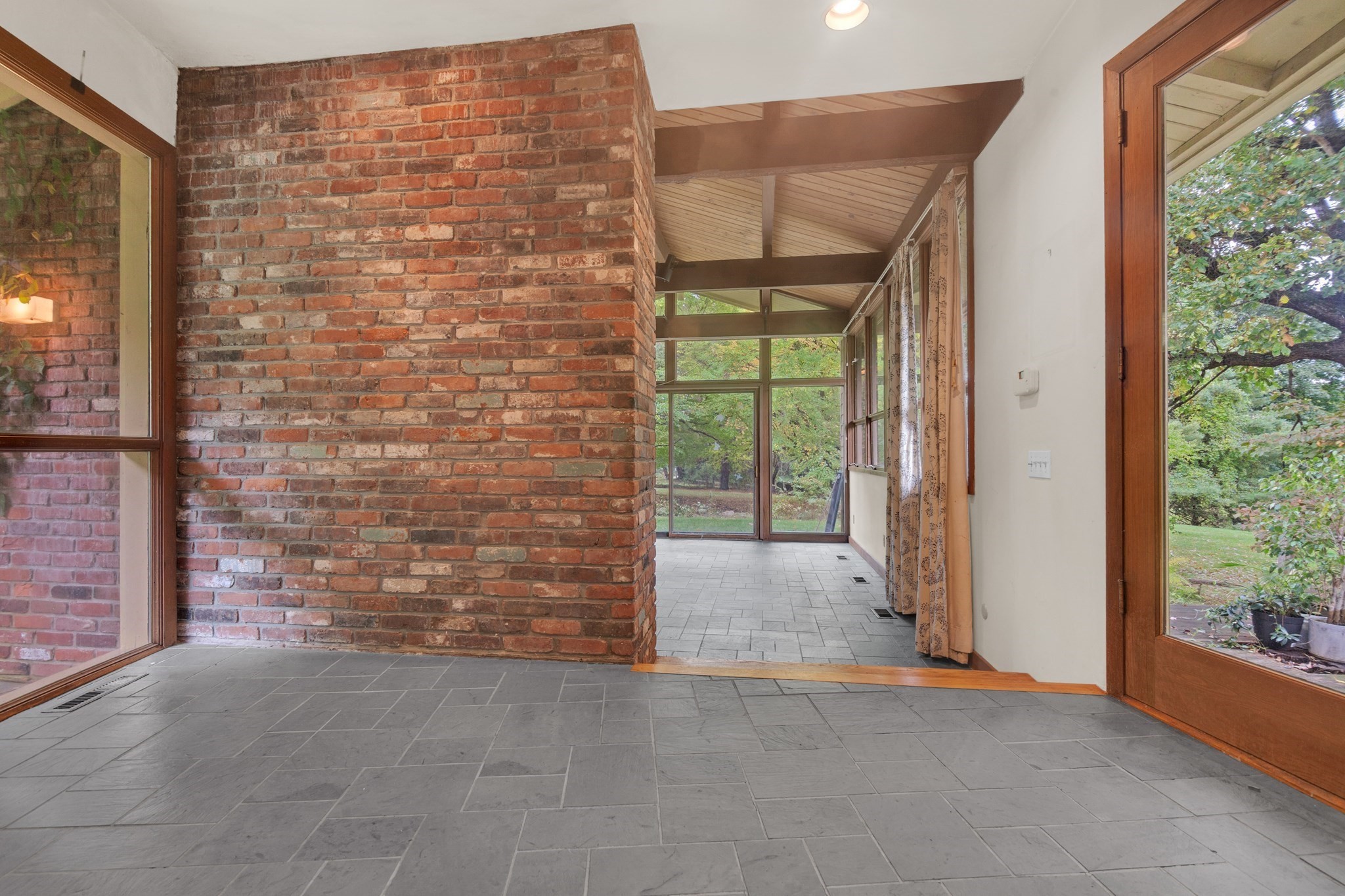 16 Ward Lane Property Photo 10