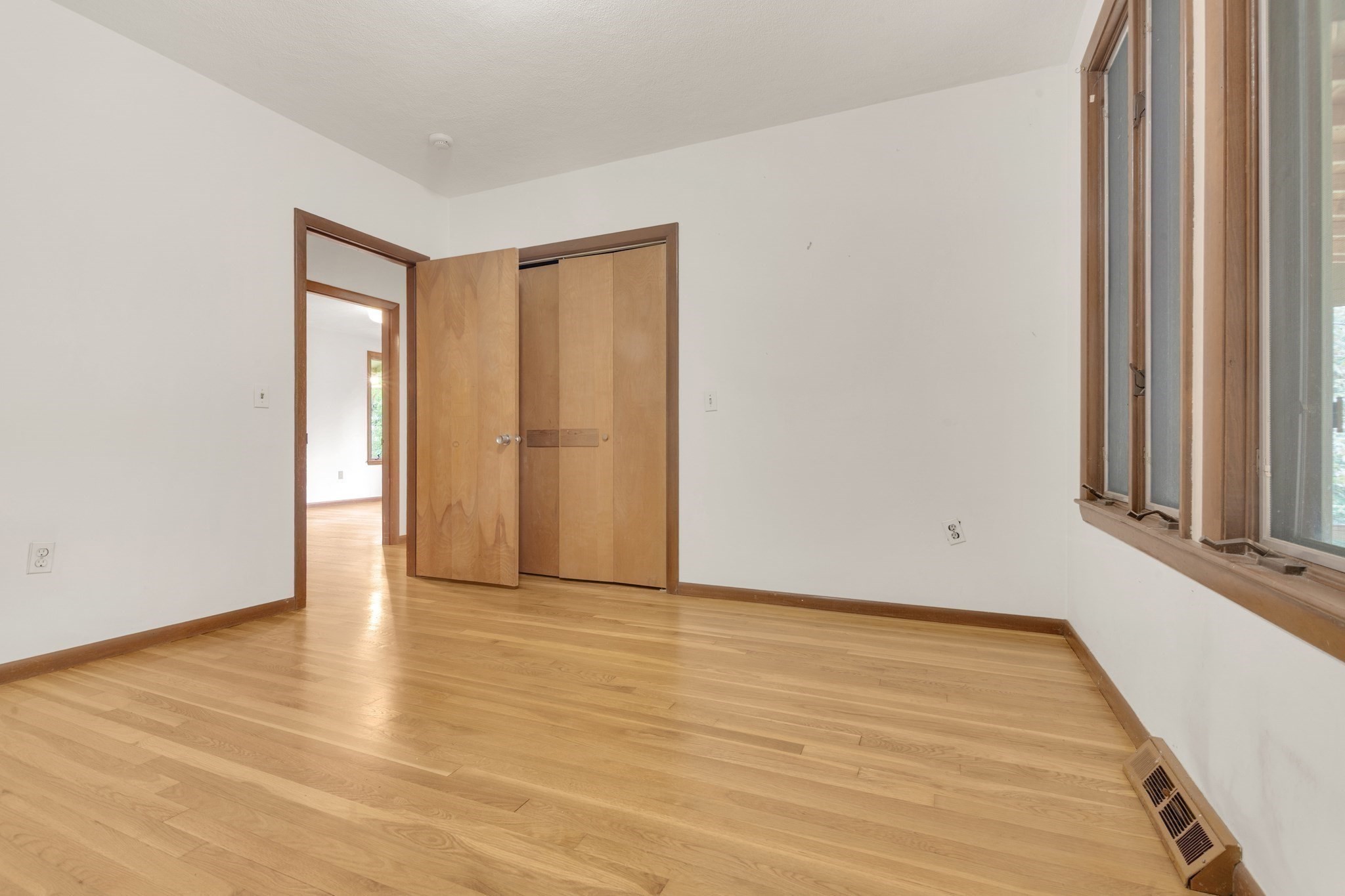 16 Ward Lane Property Photo 14