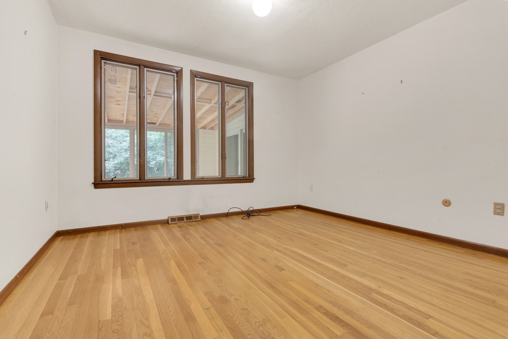 16 Ward Lane Property Photo 16