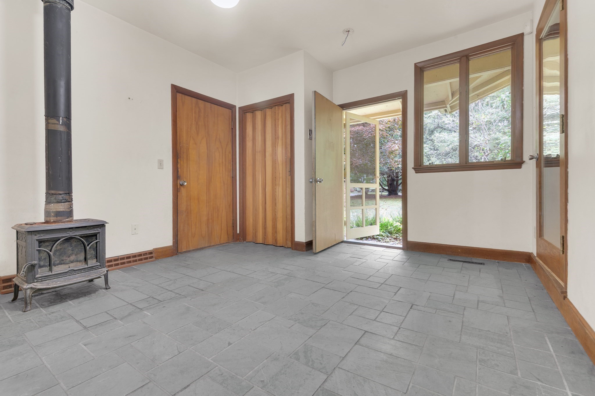16 Ward Lane Property Photo 27