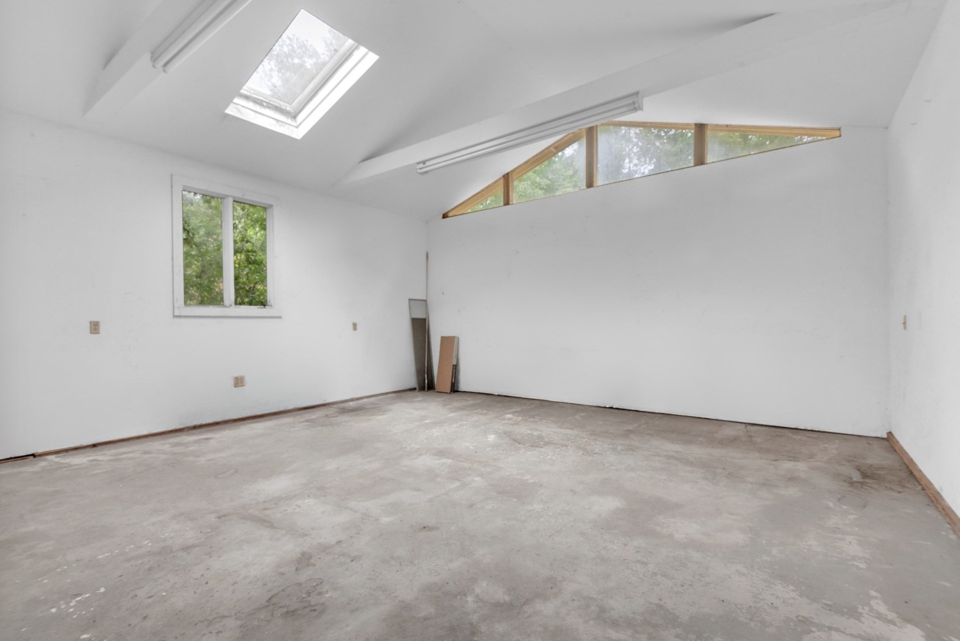 16 Ward Lane Property Photo 30
