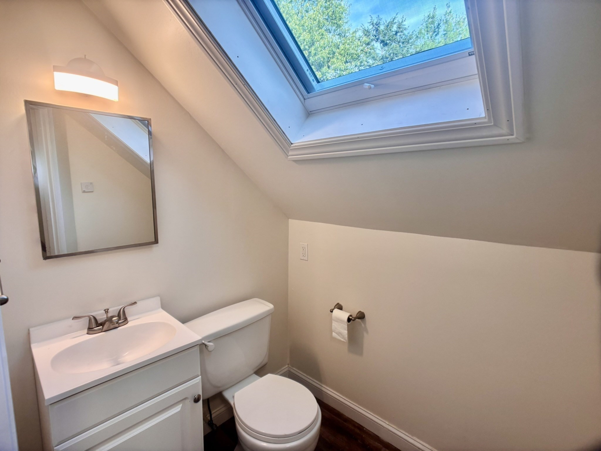 23 Midway St Property Photo 17