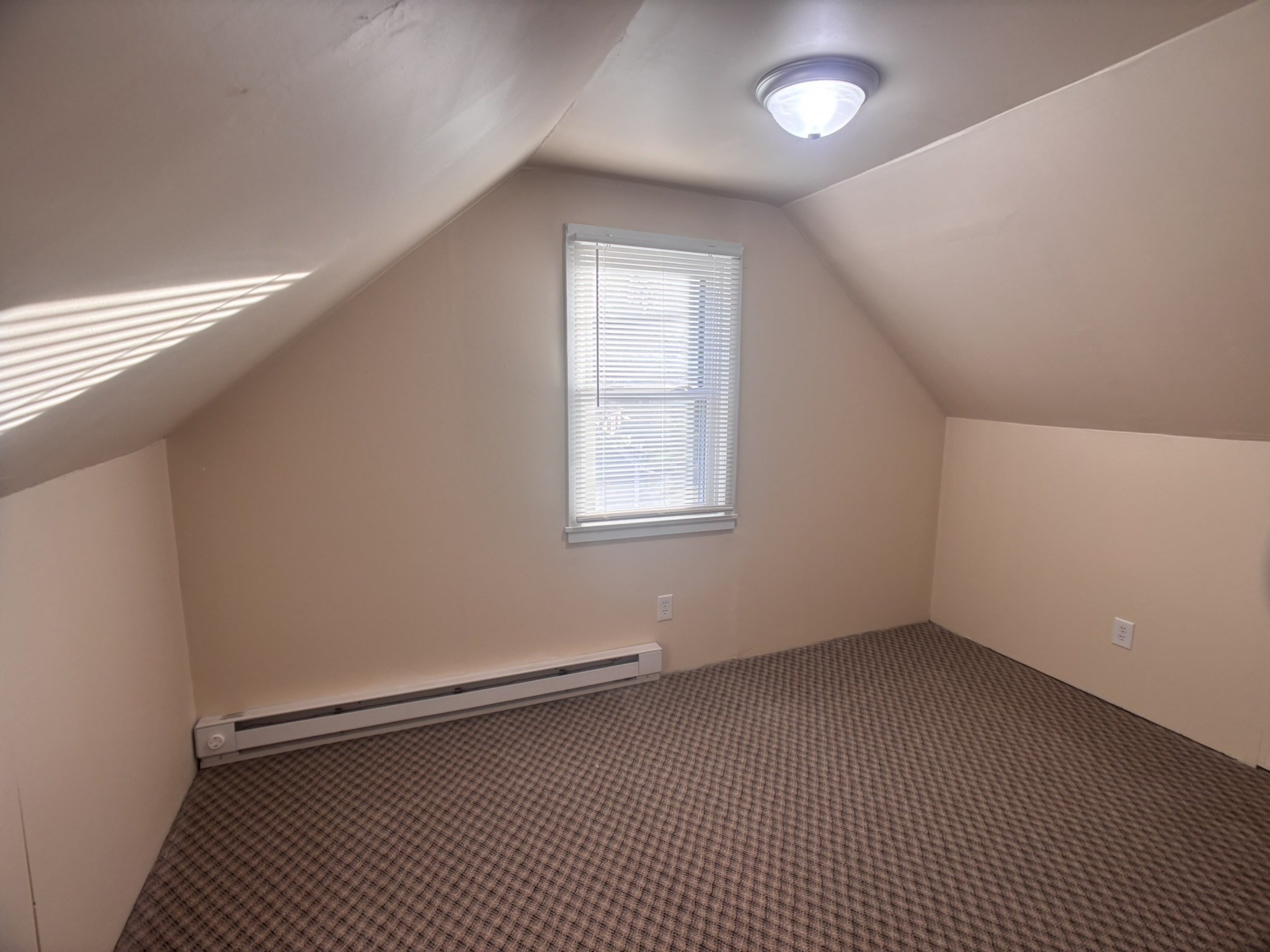 23 Midway St Property Photo 20
