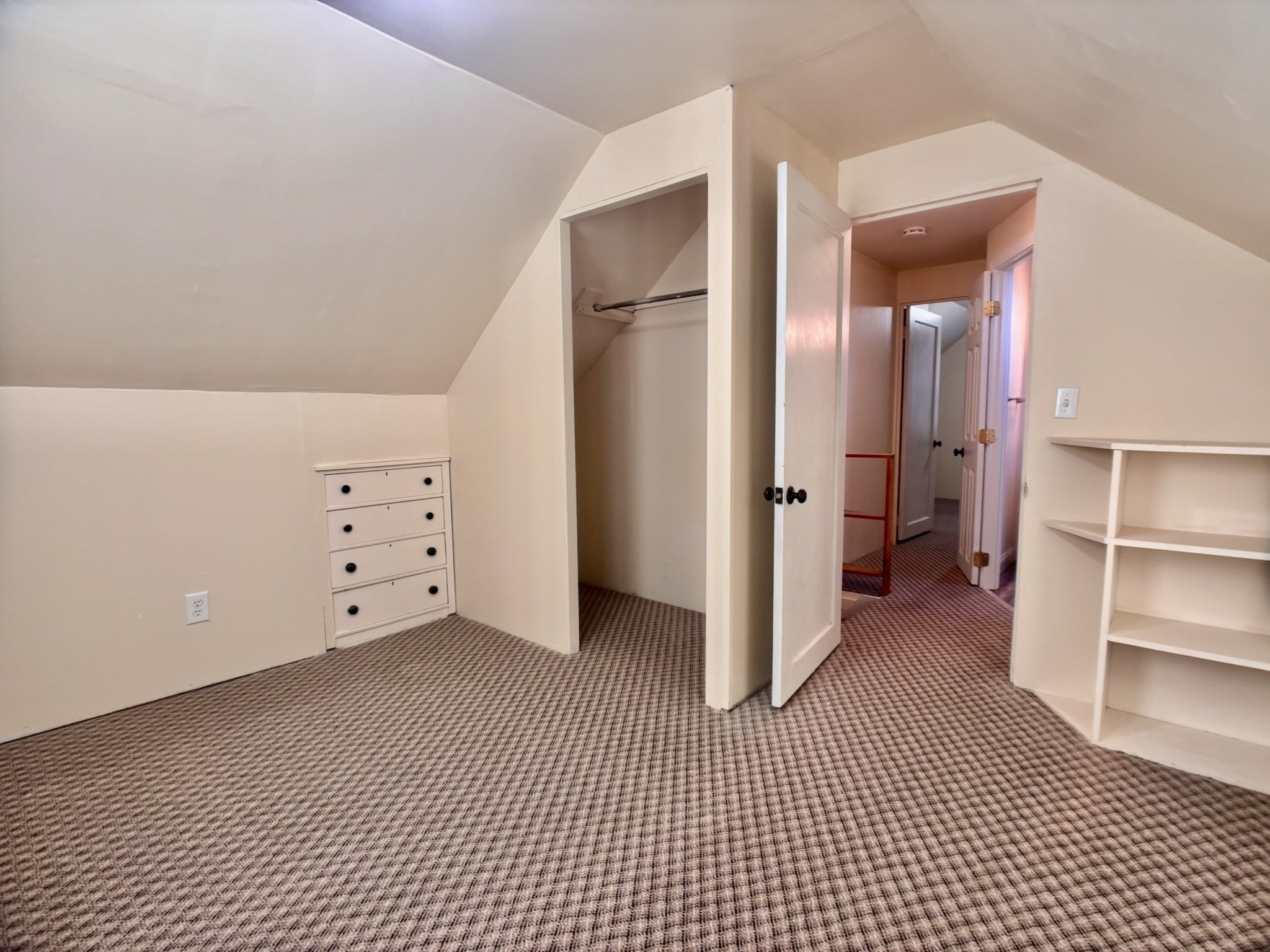 23 Midway St Property Photo 21
