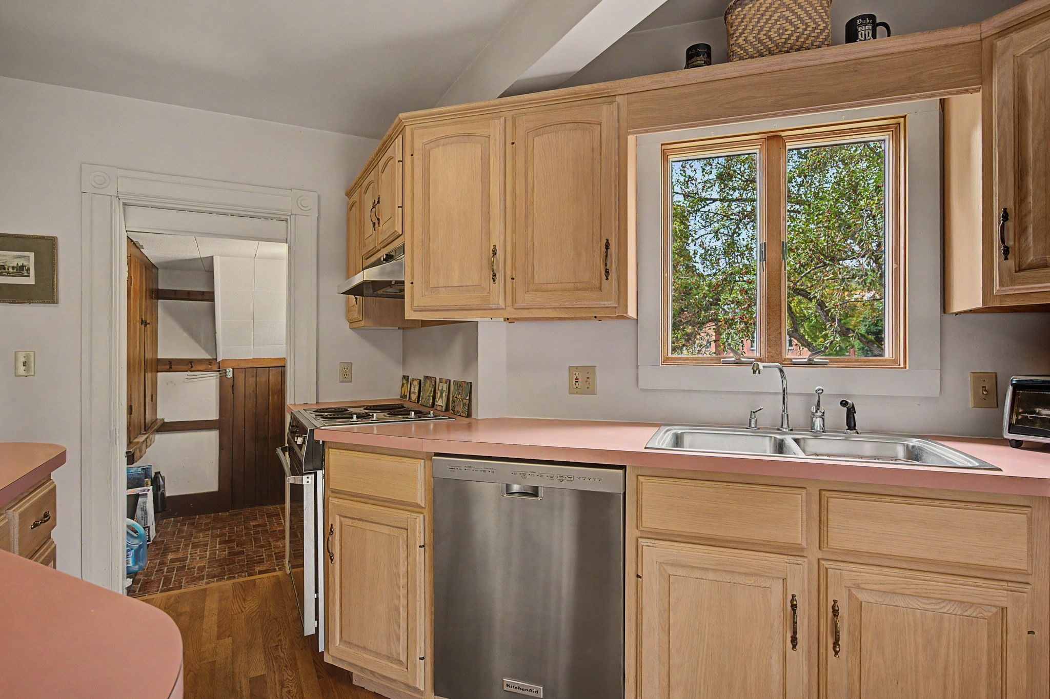 13 East St Property Photo 12