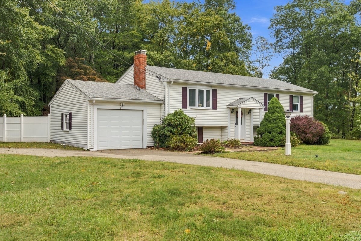 342 Woodland Drive Property Photo 1