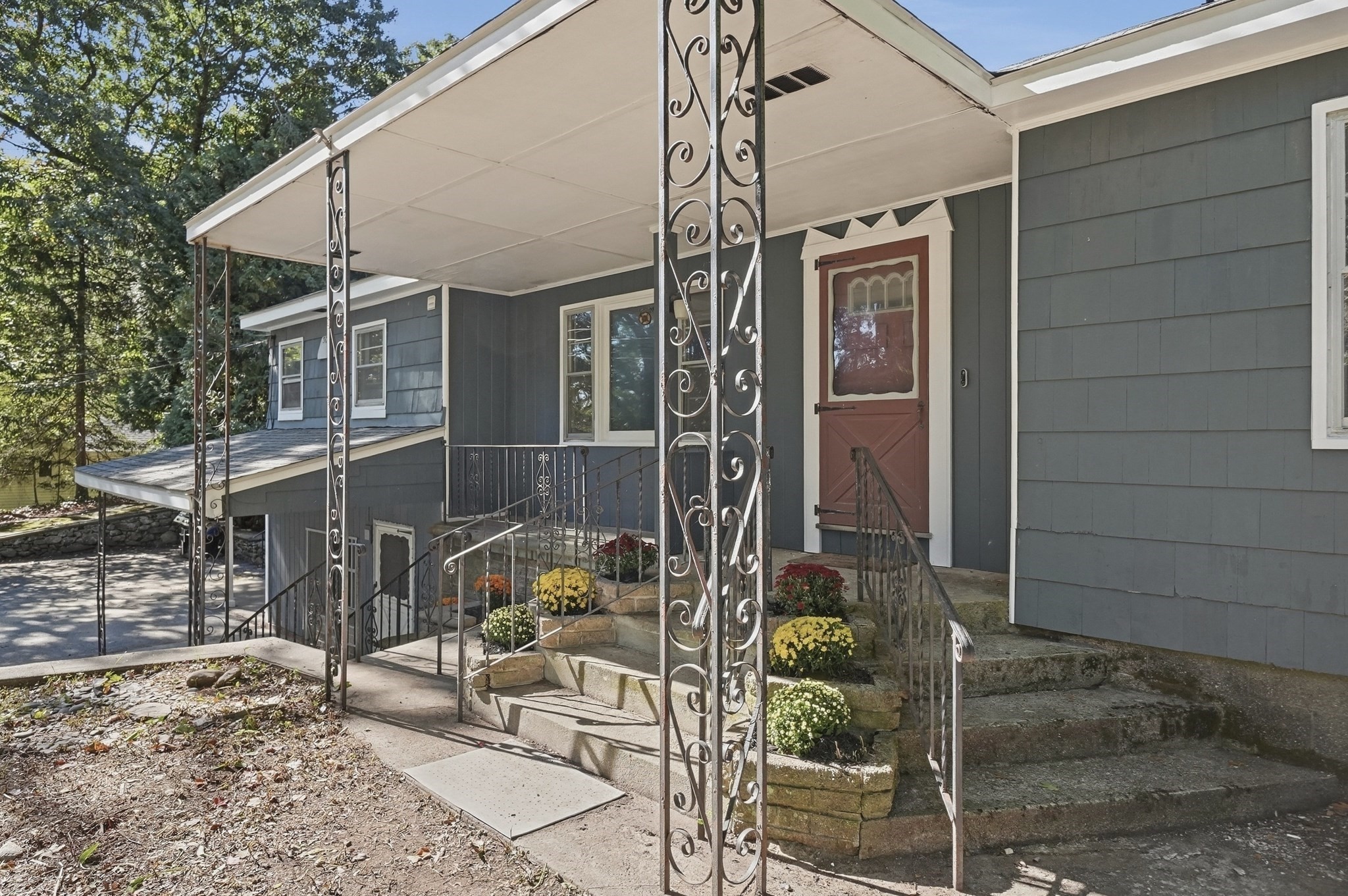 306 Leominster Road Property Photo 4