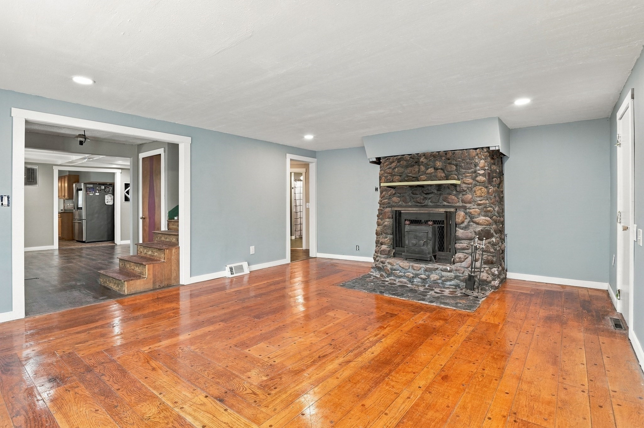 306 Leominster Road Property Photo 7