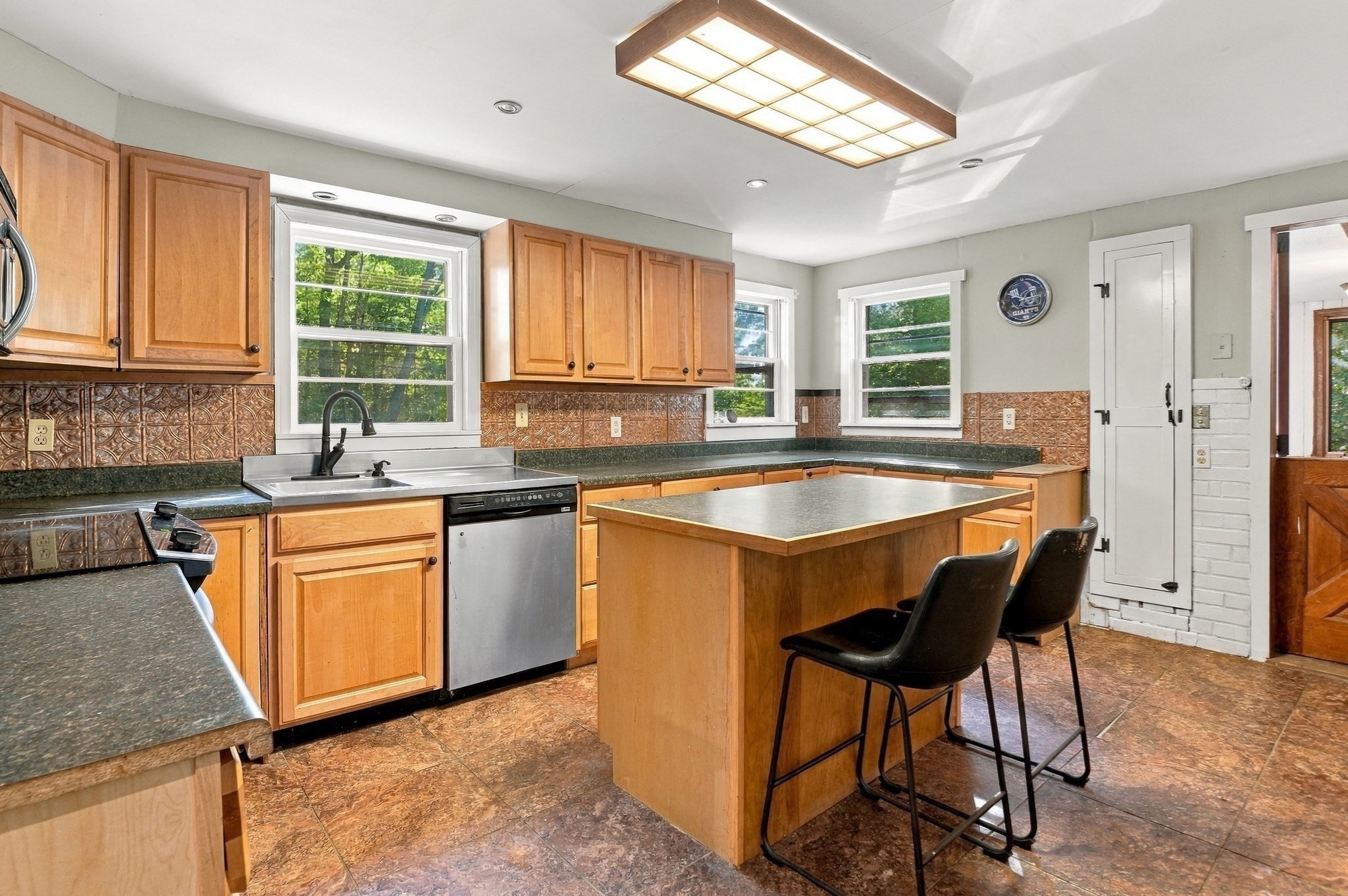 306 Leominster Road Property Photo 13
