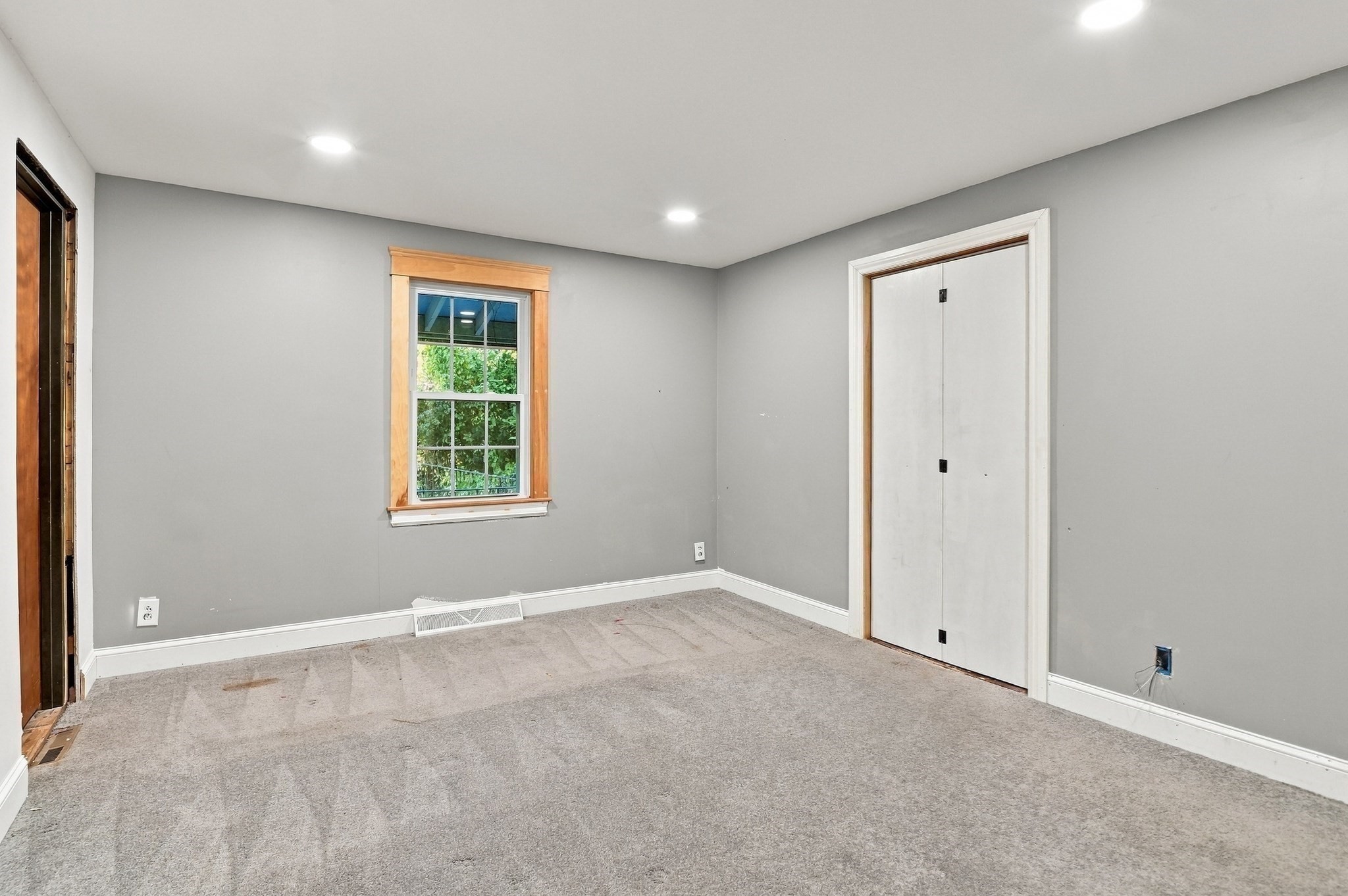 306 Leominster Road Property Photo 21