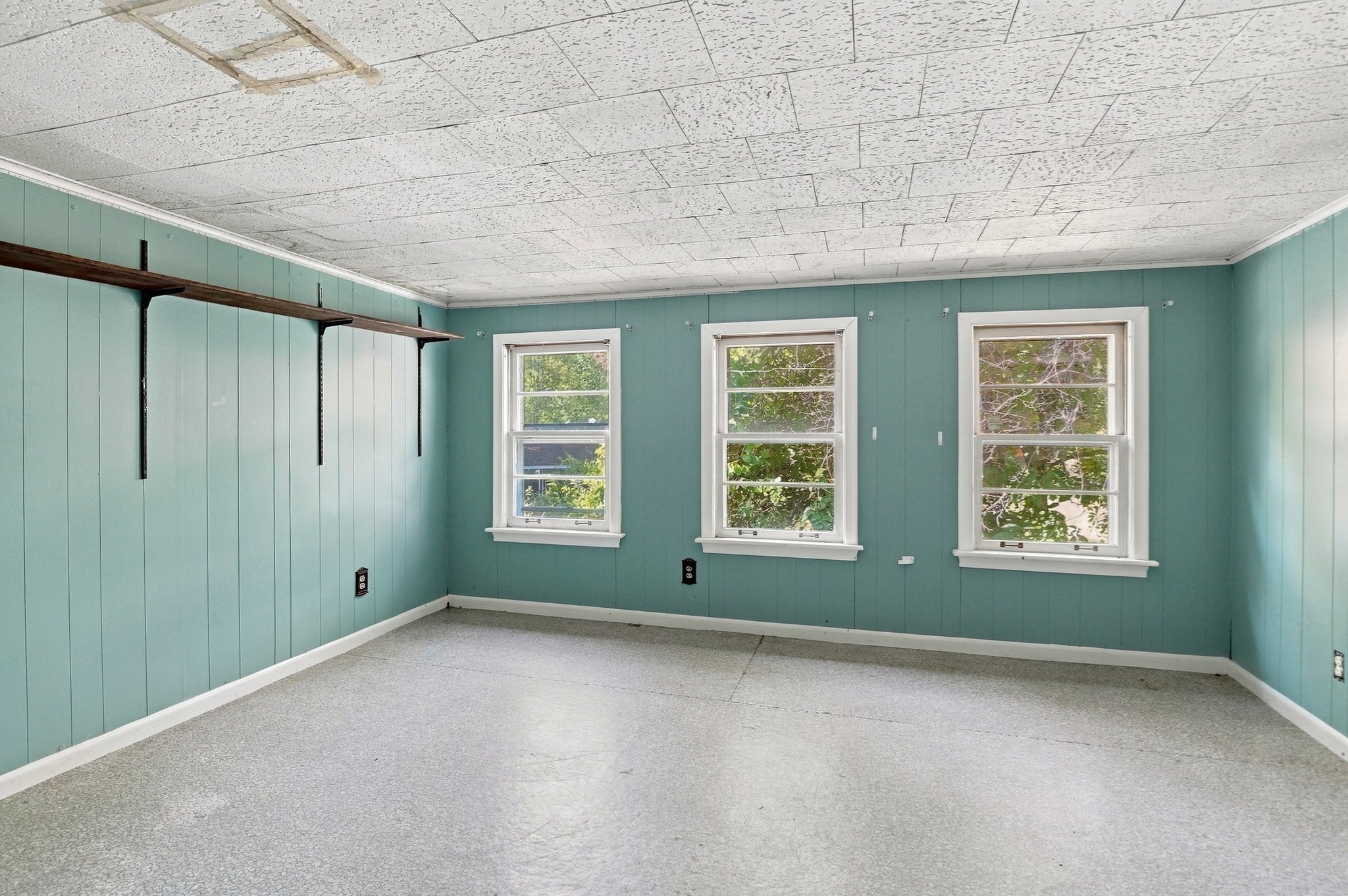 306 Leominster Road Property Photo 23