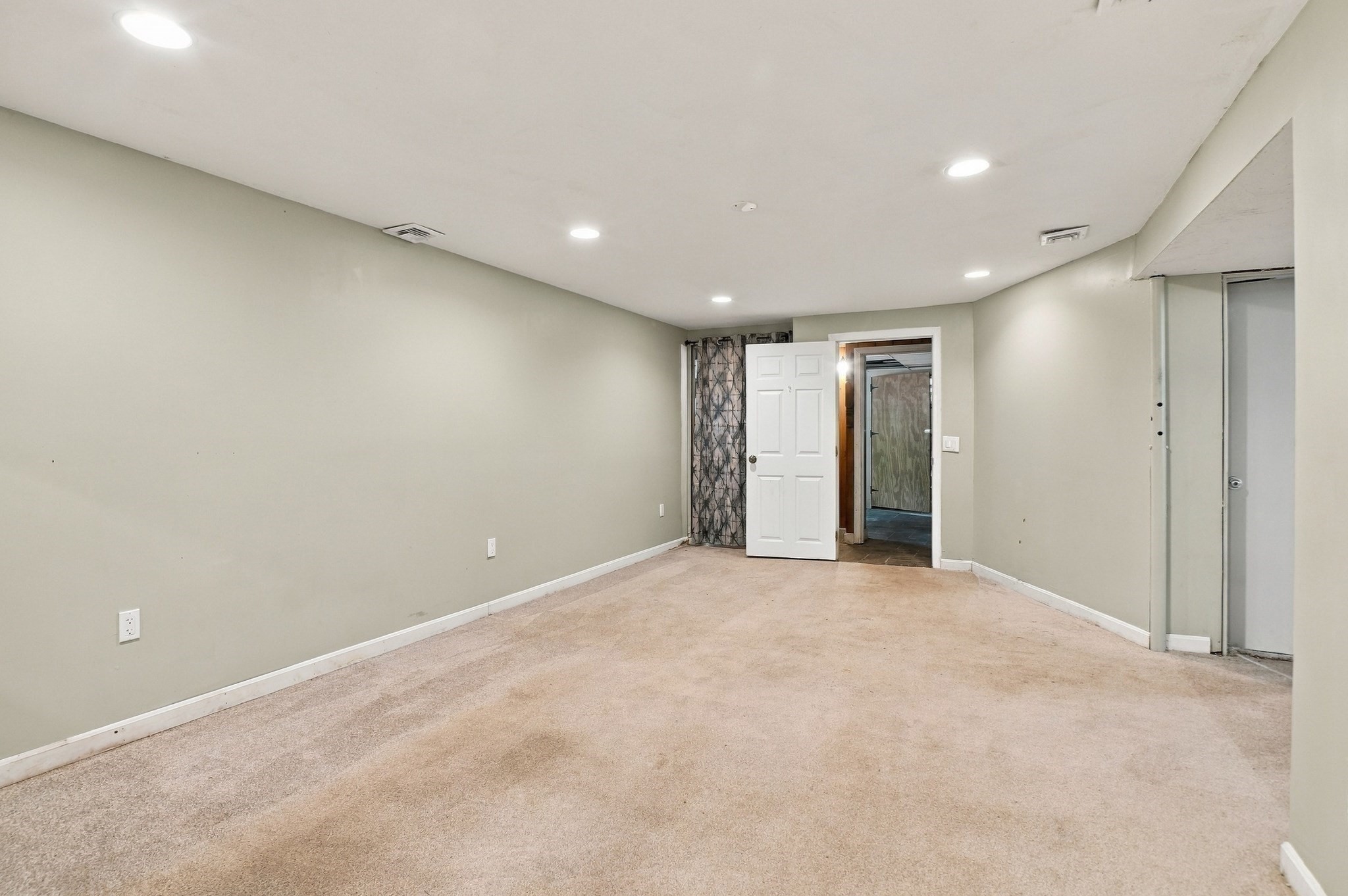 306 Leominster Road Property Photo 29