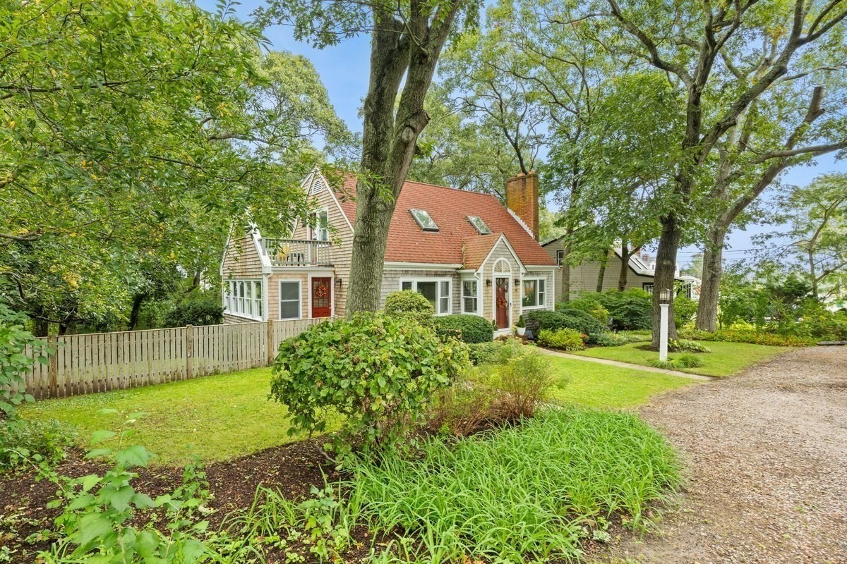 74 Arboretum Rd Property Photo 2