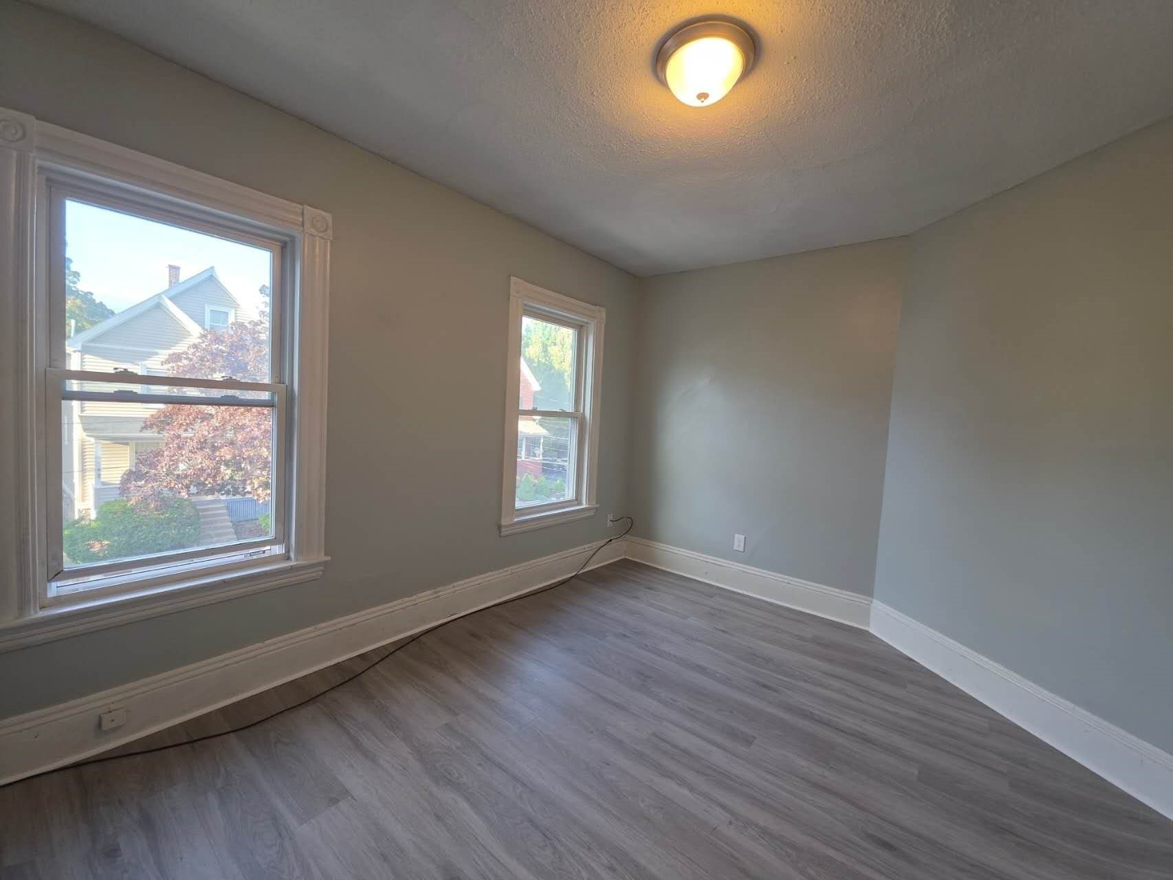 7 Wellington Ave # 2 Property Photo 2