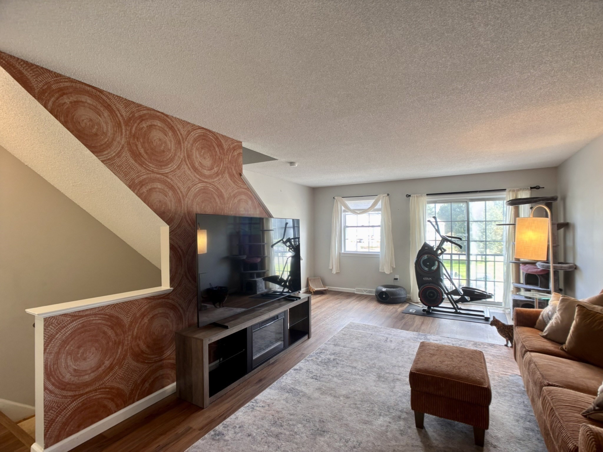 18 Waters Edge Dr # 18 Property Photo 3