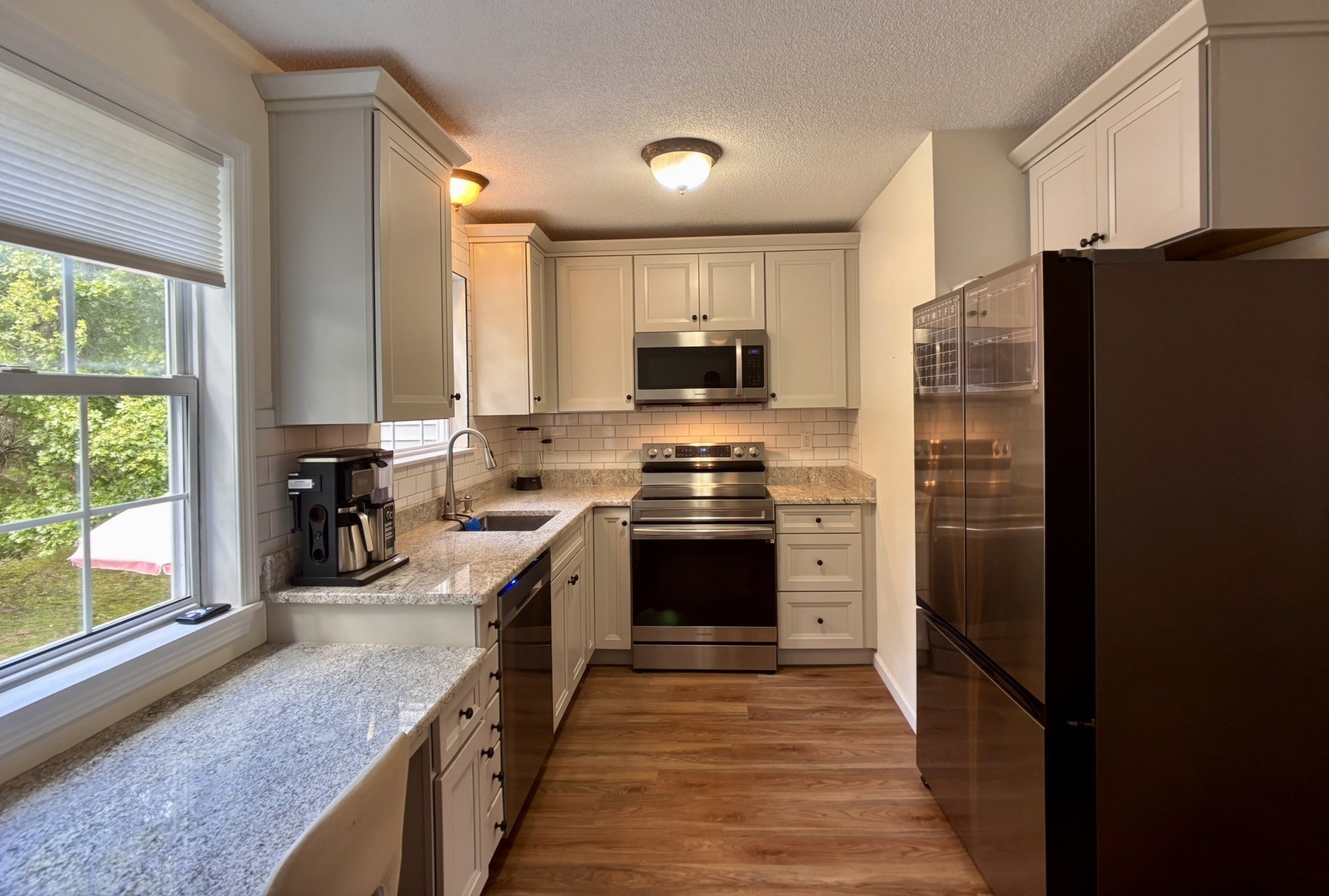 18 Waters Edge Dr # 18 Property Photo 6