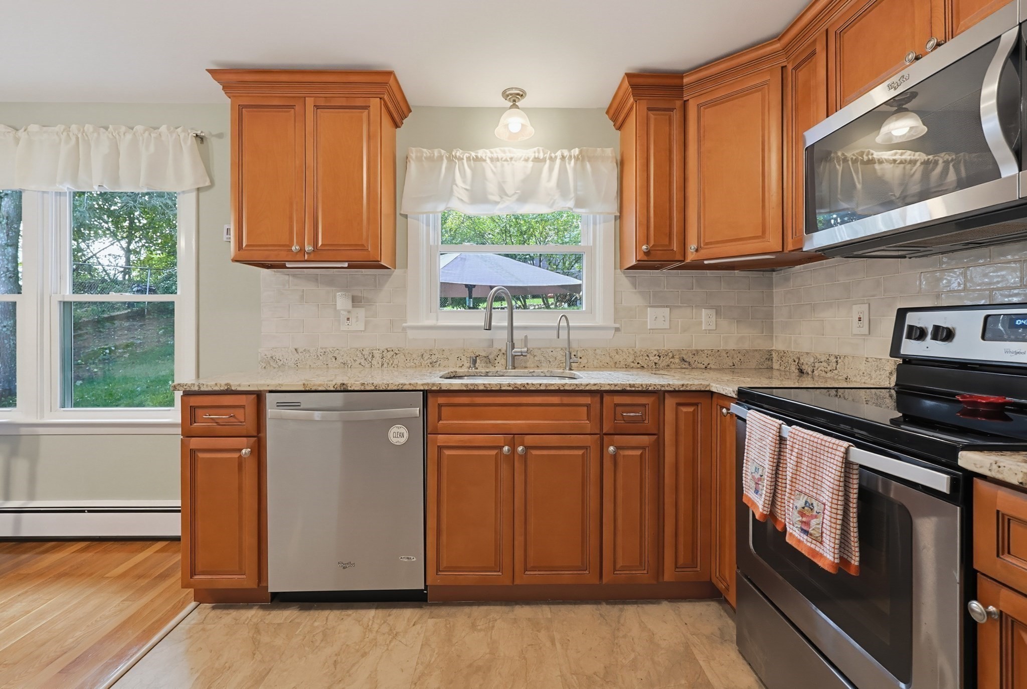 49 Walnut Street Property Photo 6