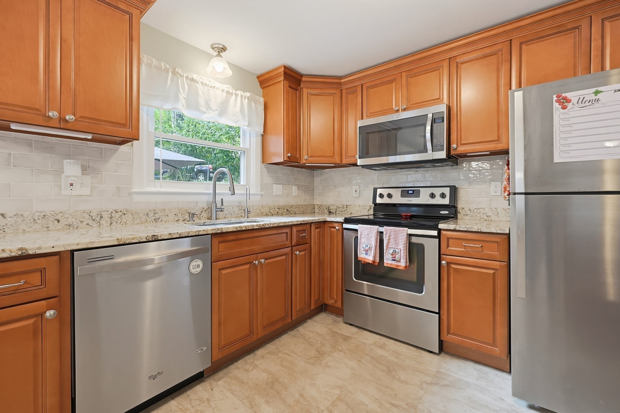 49 Walnut Street Property Photo 8