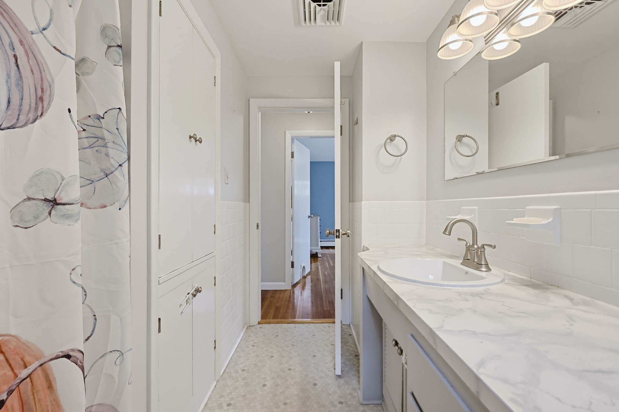 49 Walnut Street Property Photo 15