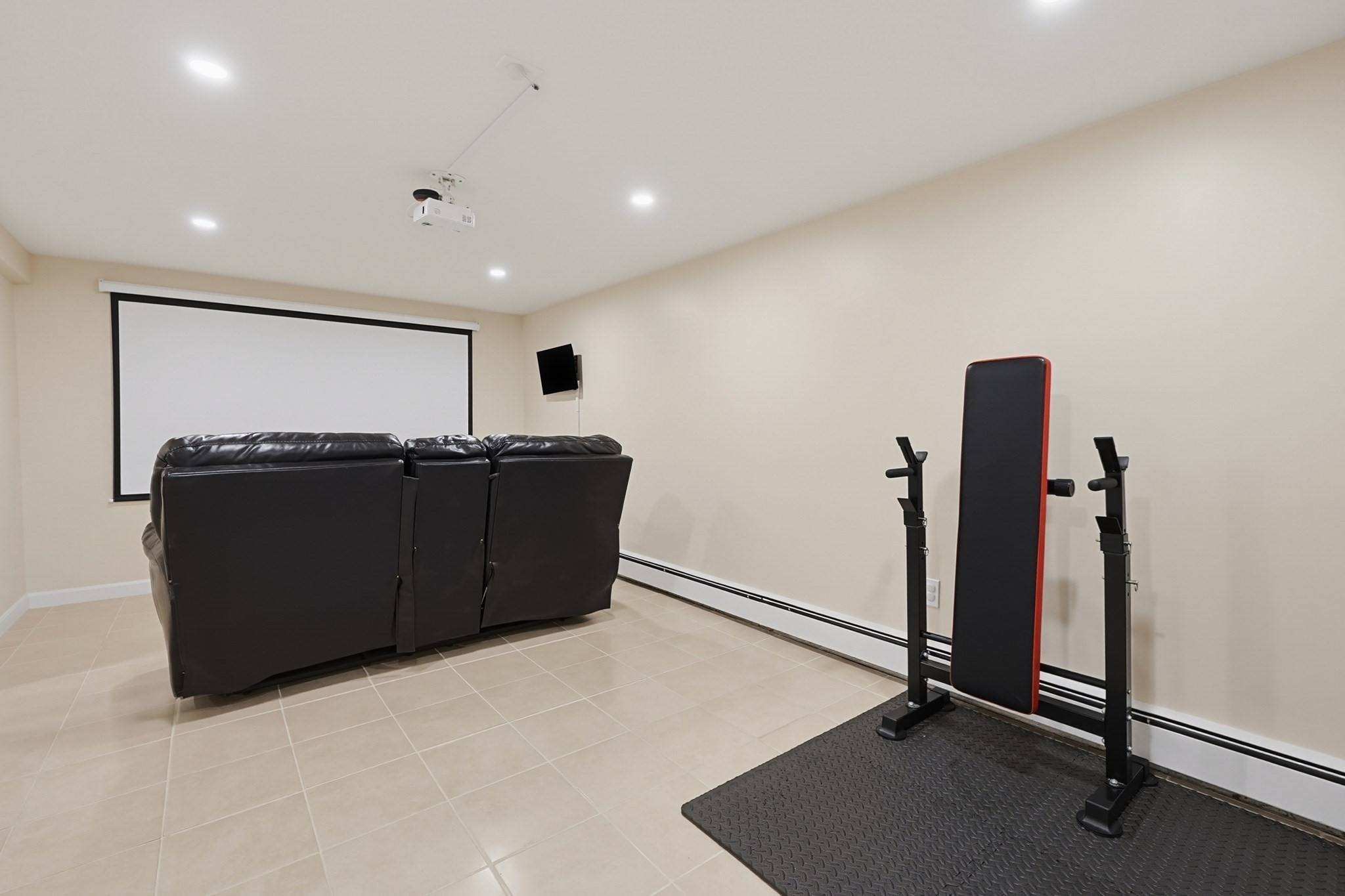 49 Walnut Street Property Photo 25