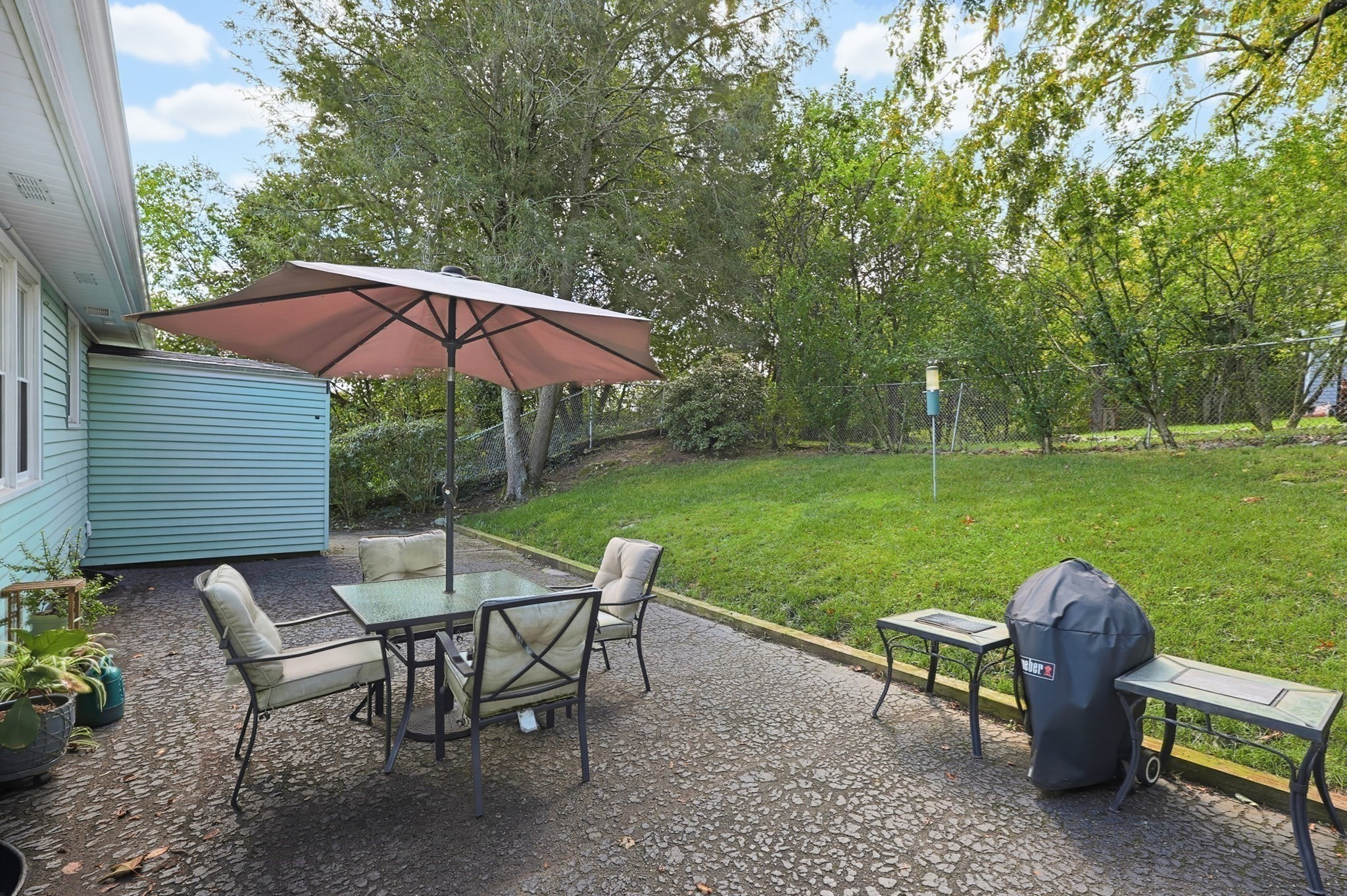 49 Walnut Street Property Photo 31