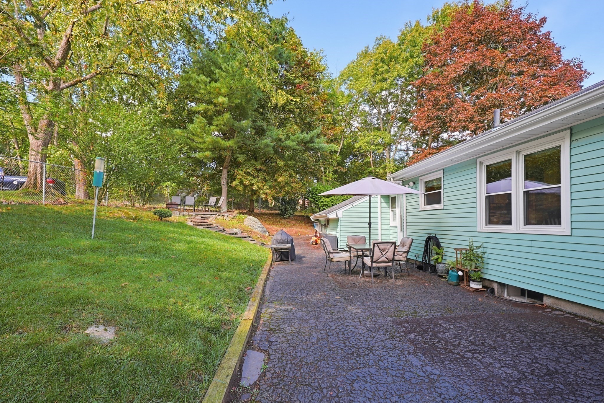 49 Walnut Street Property Photo 32