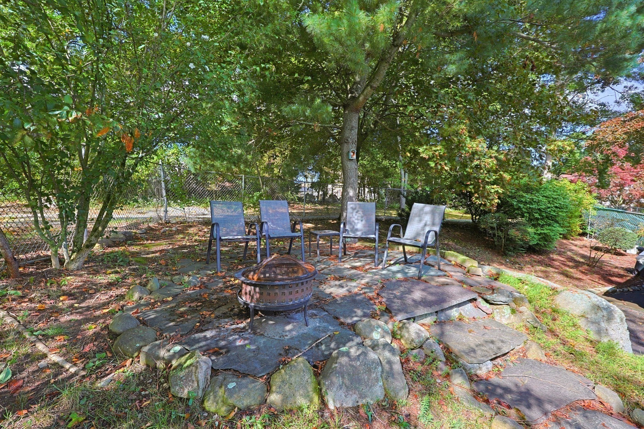49 Walnut Street Property Photo 33