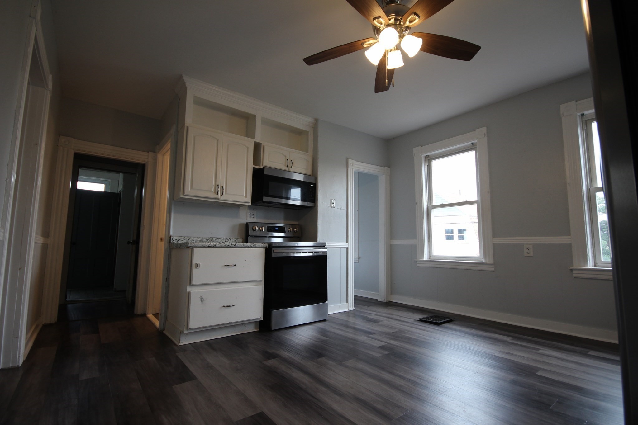 12 Scrimgeour # 1 Property Photo 2