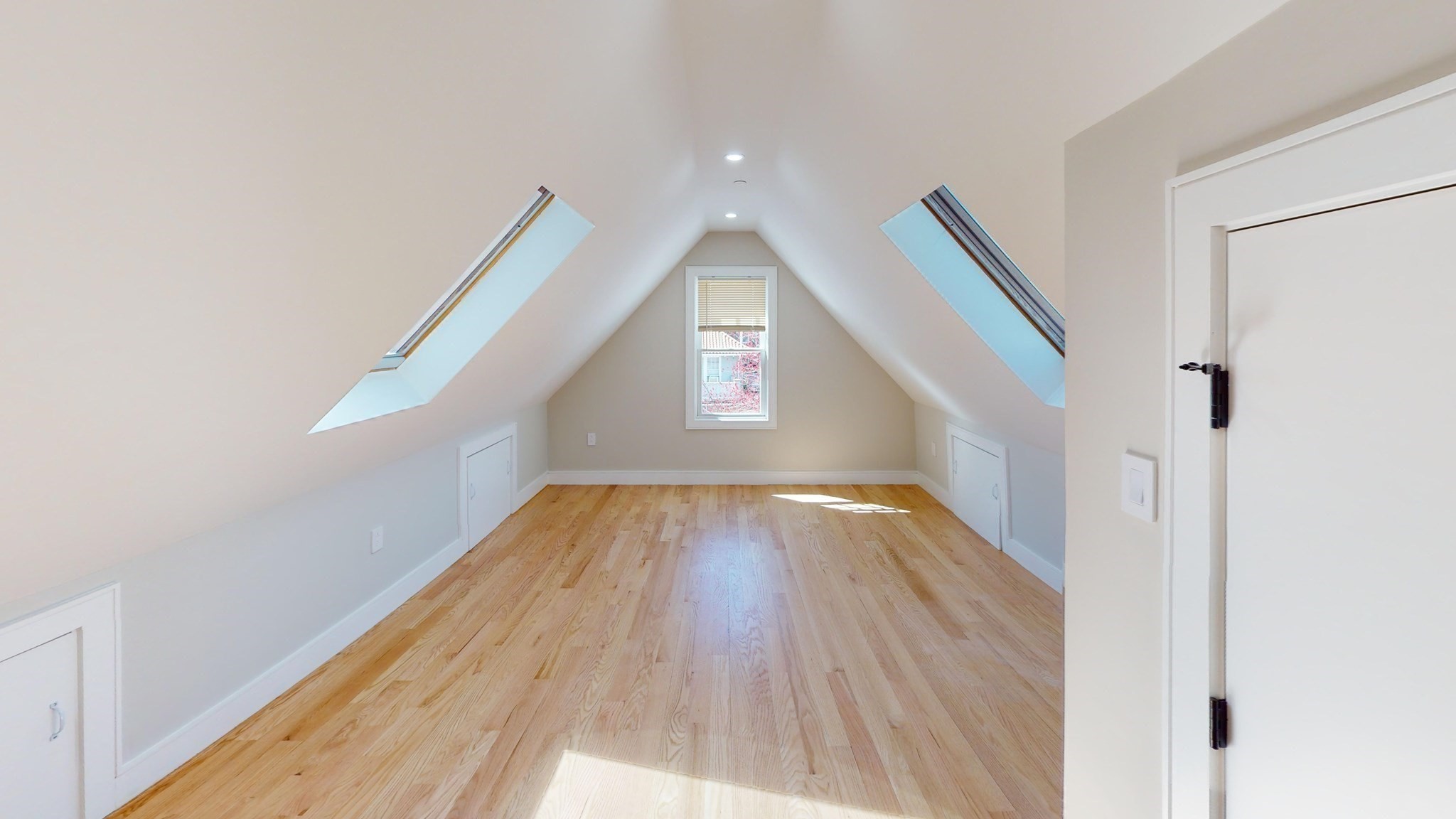 93 Williston Rd # 4 Property Photo 2