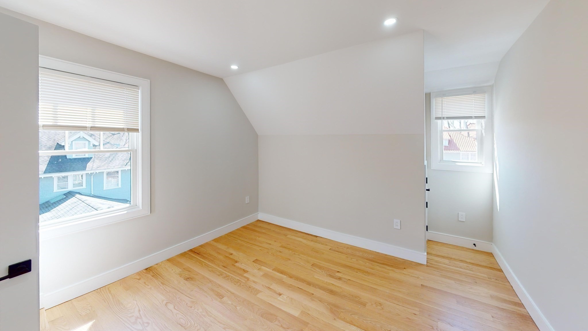 93 Williston Rd # 4 Property Photo 3