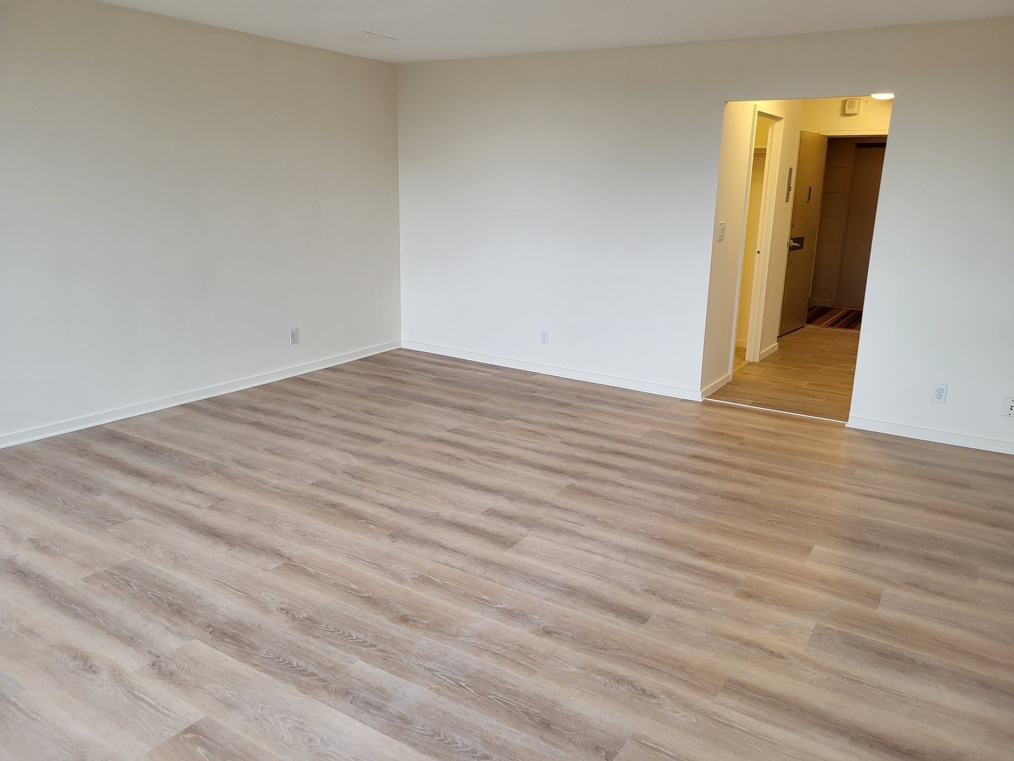 44 Washington St. # 1212 Property Photo 5