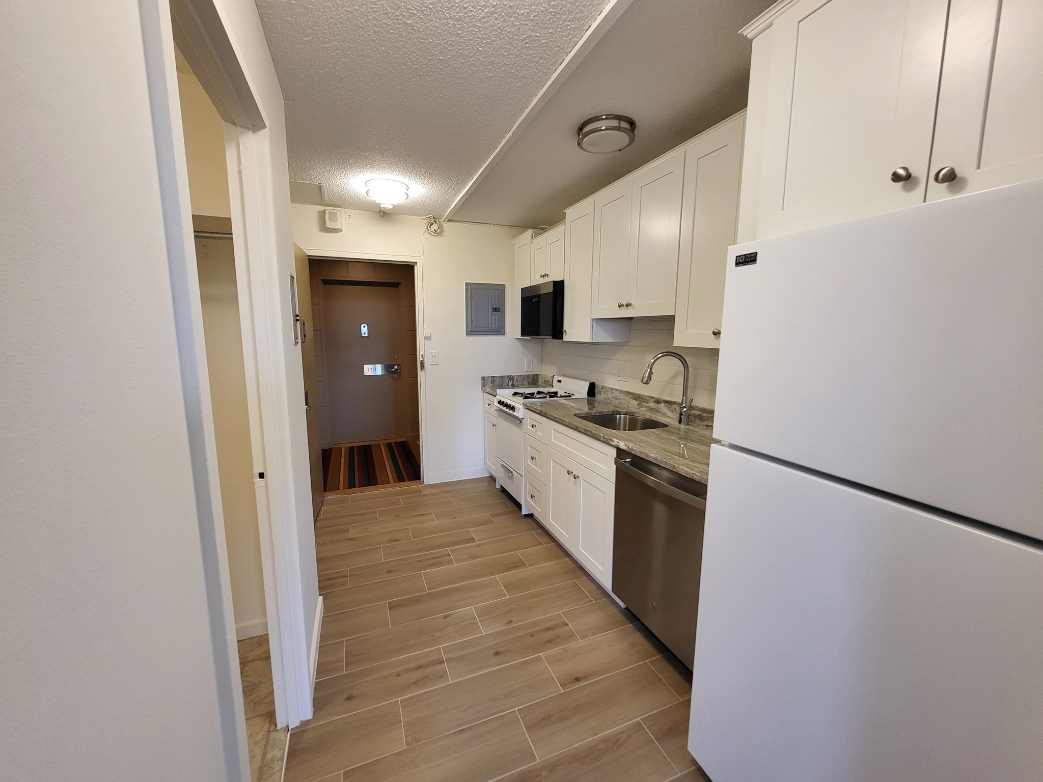 44 Washington St. # 1212 Property Photo 7