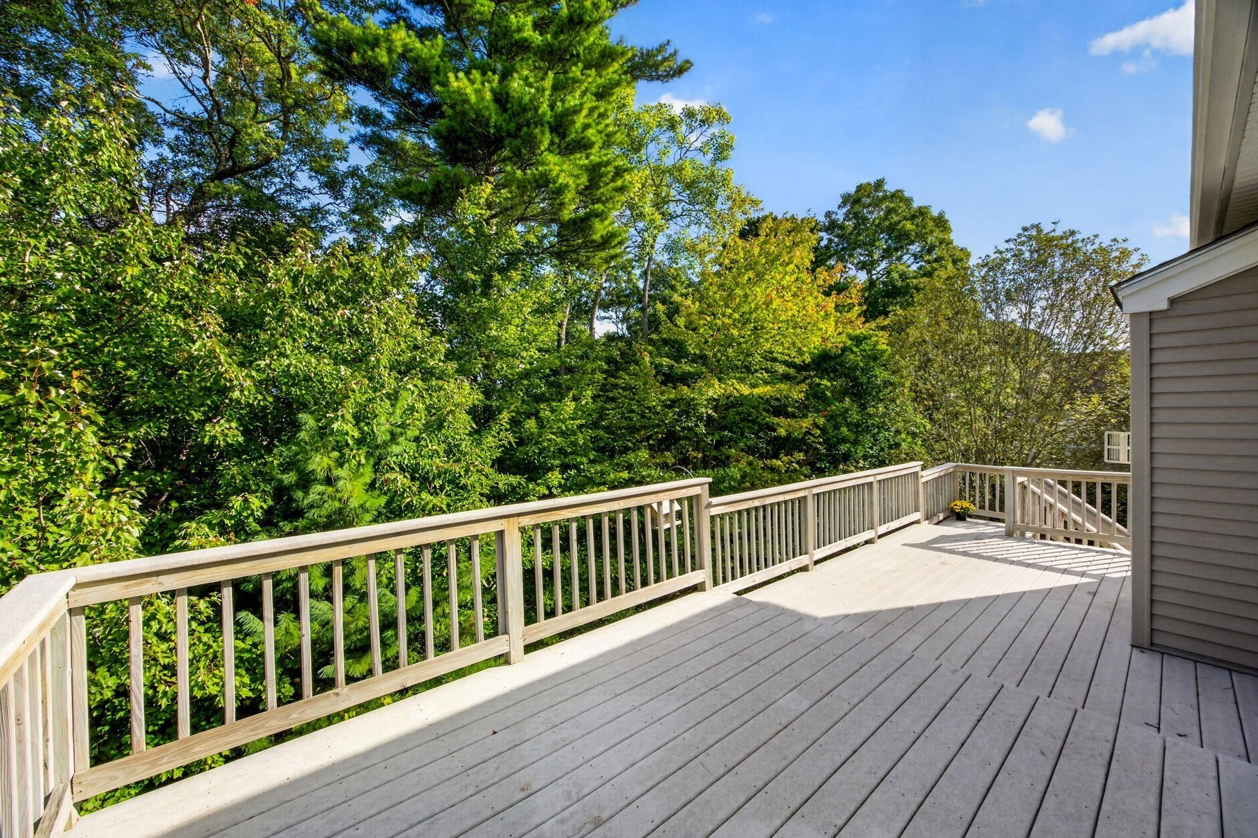 10 Great Pointe Property Photo 8