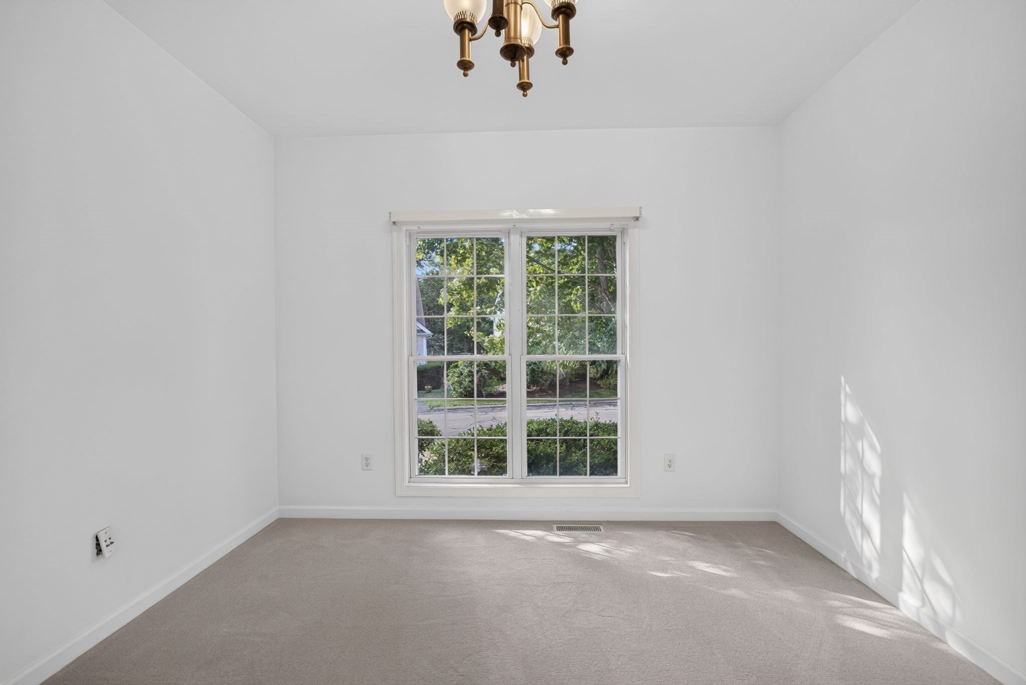 10 Great Pointe Property Photo 19