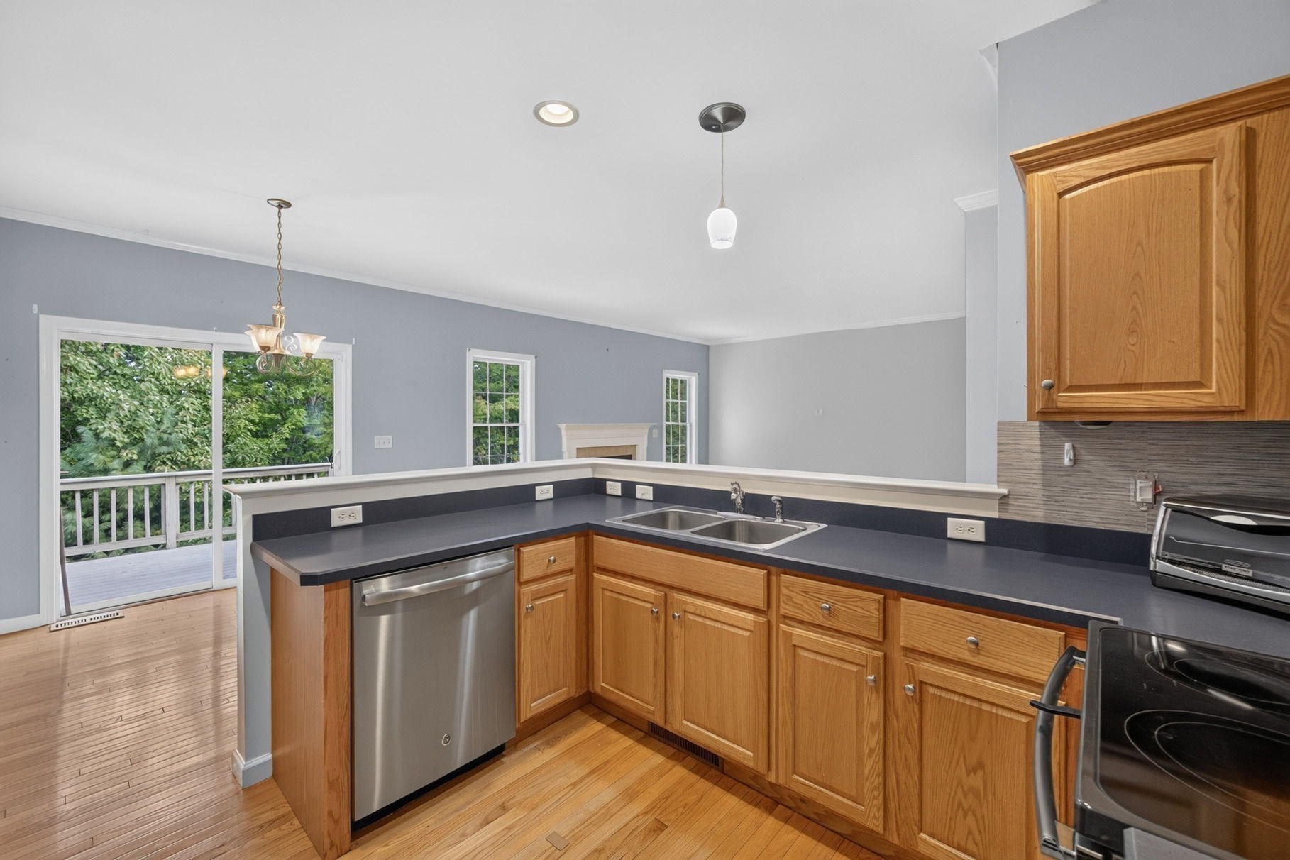 10 Great Pointe Property Photo 33